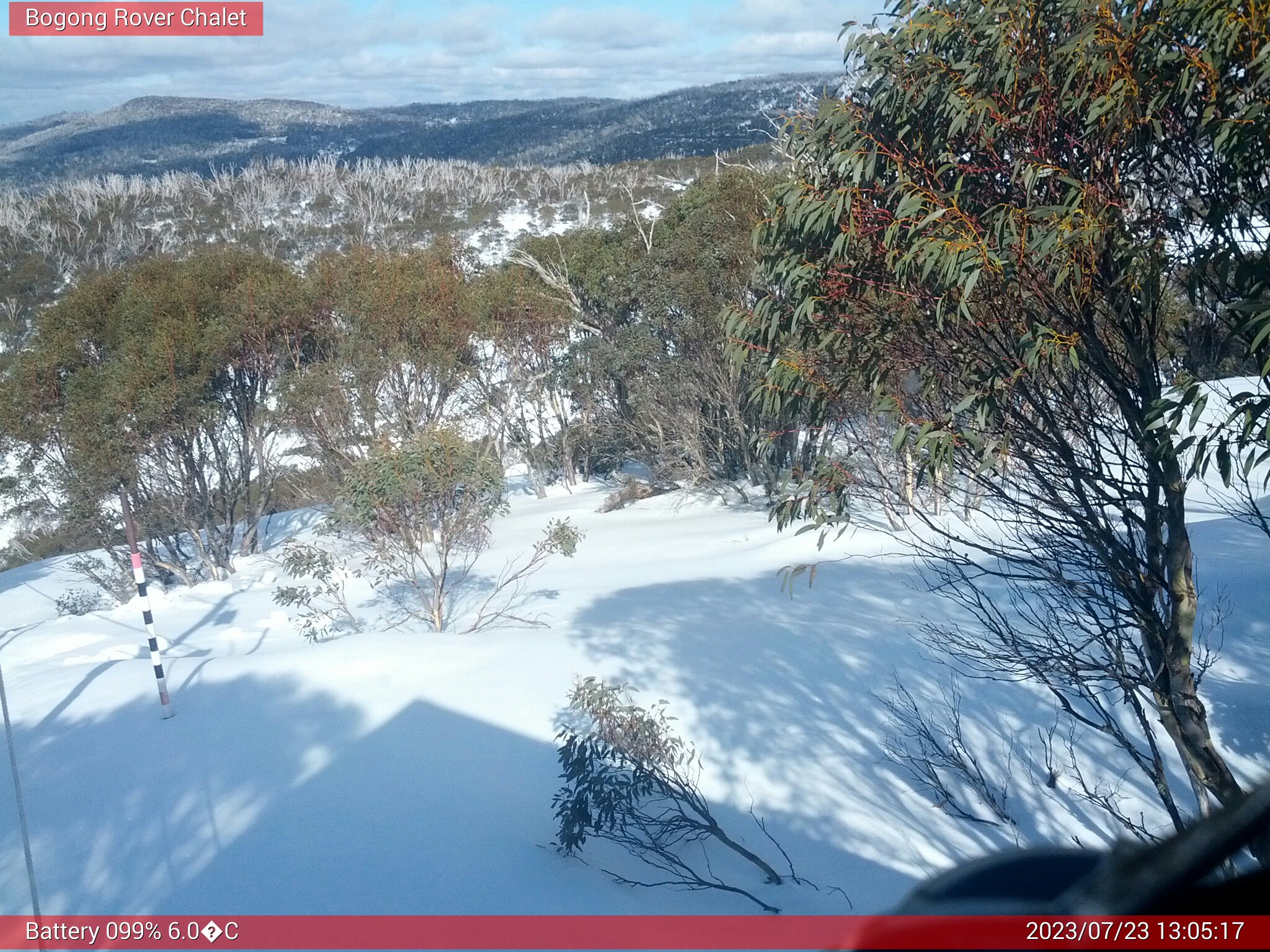 Bogong Web Cam 1:05pm Sunday 23rd of July 2023