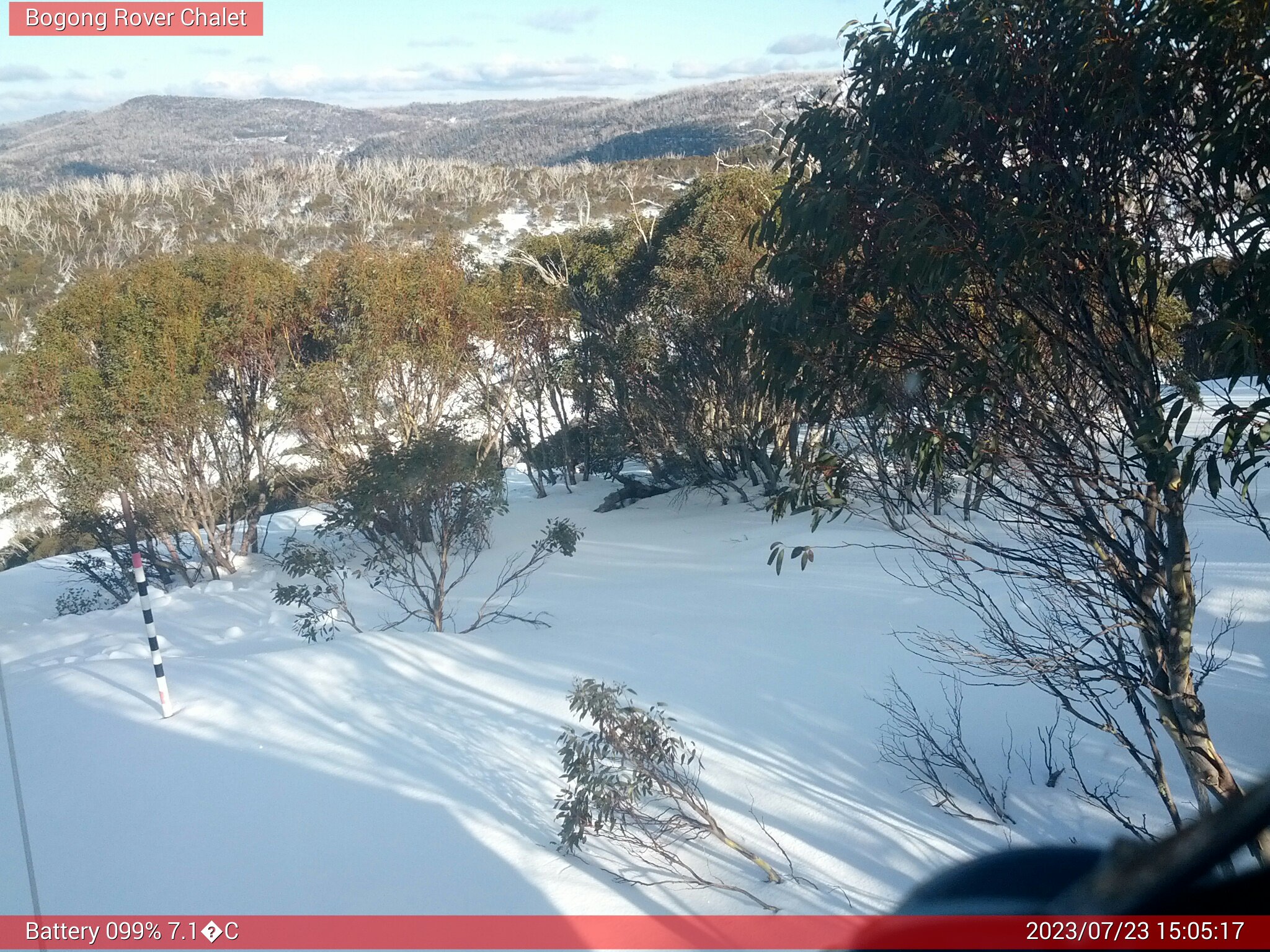 Bogong Web Cam 3:05pm Sunday 23rd of July 2023