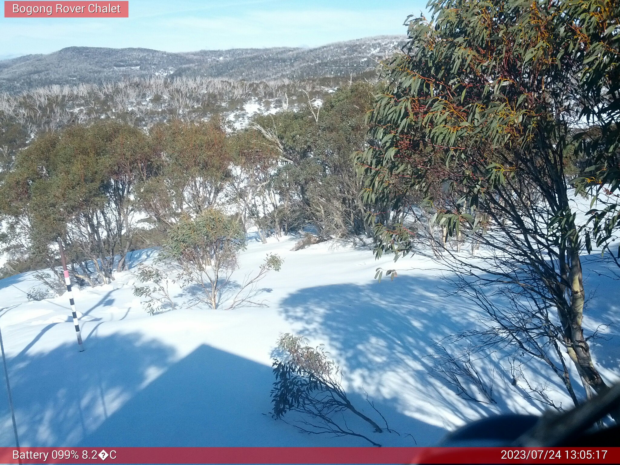 Bogong Web Cam 1:05pm Monday 24th of July 2023