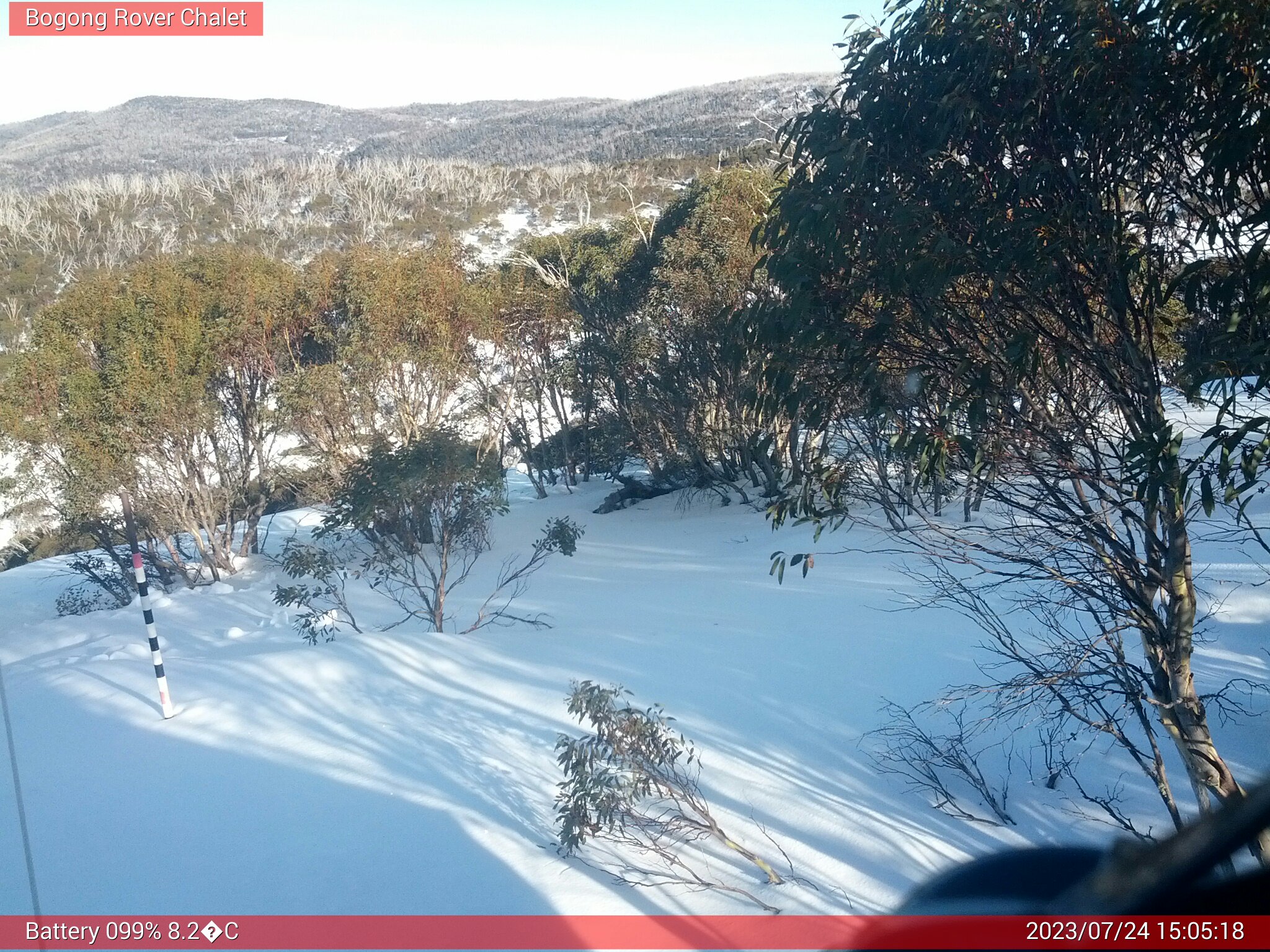 Bogong Web Cam 3:05pm Monday 24th of July 2023