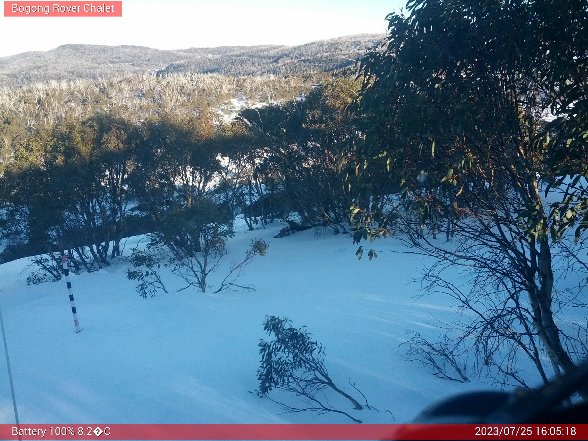 Bogong Web Cam 4:05pm Tuesday 25th of July 2023