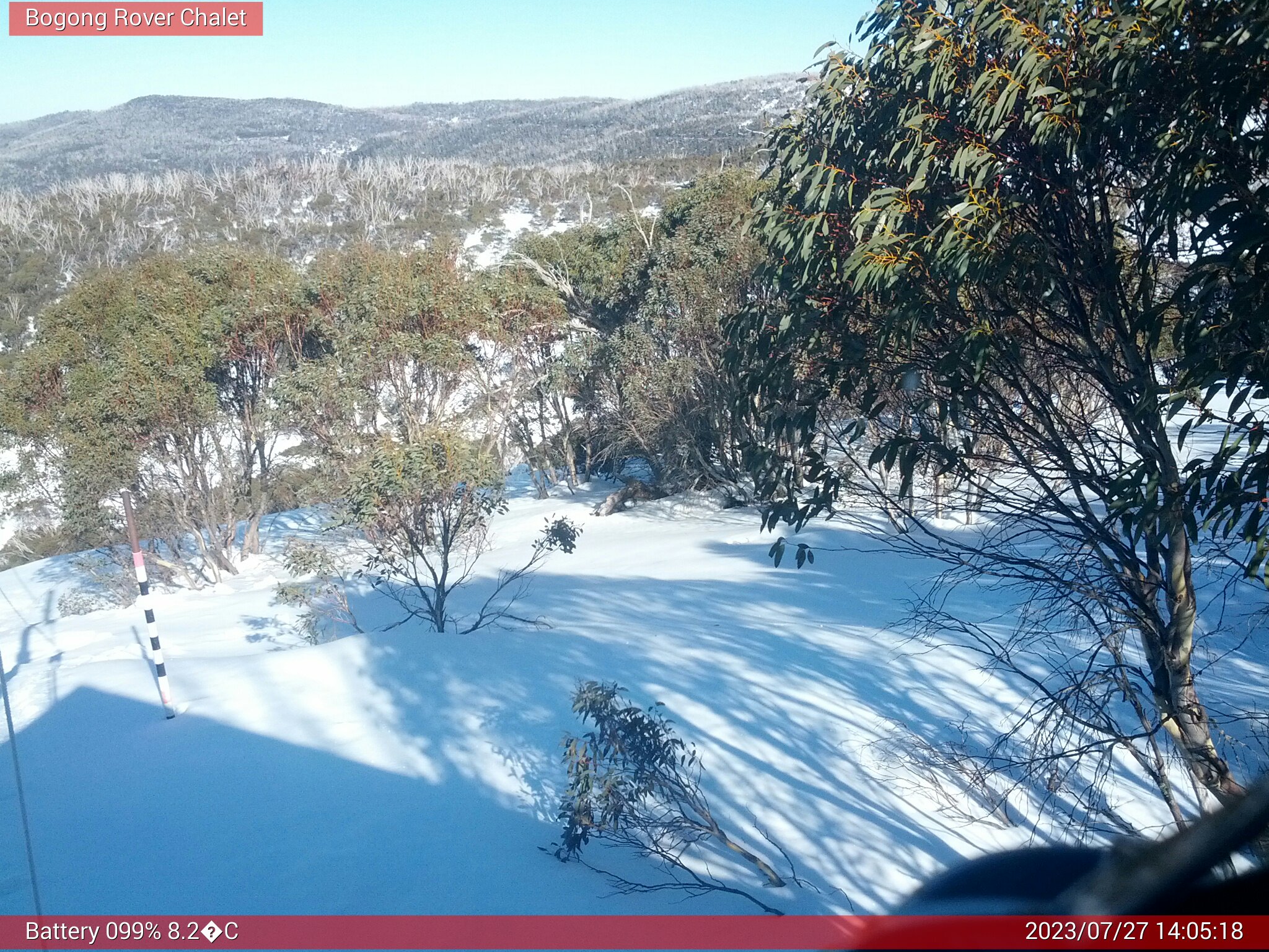 Bogong Web Cam 2:05pm Thursday 27th of July 2023