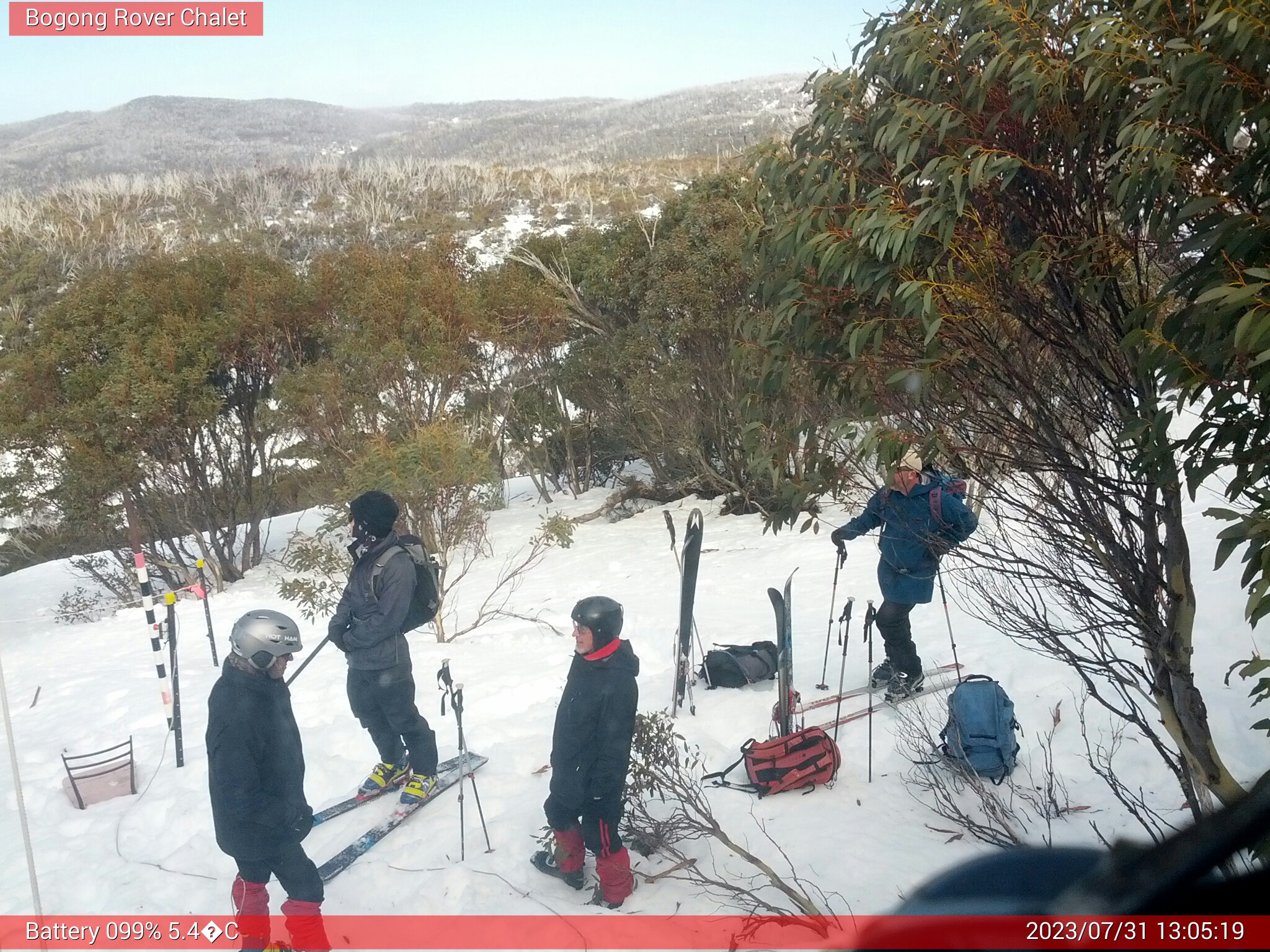 Bogong Web Cam 1:05pm Monday 31st of July 2023