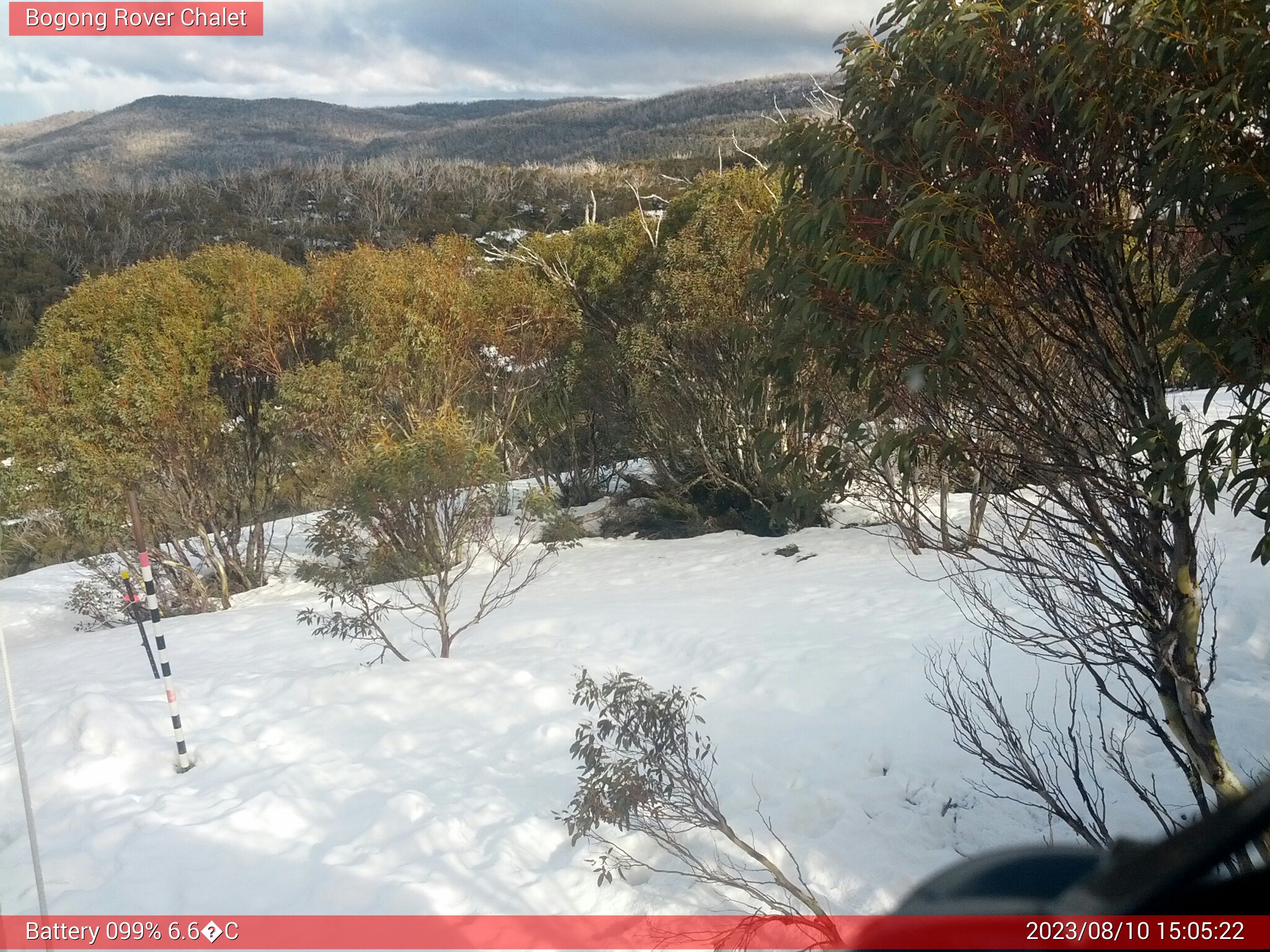 Bogong Web Cam 3:05pm Thursday 10th of August 2023