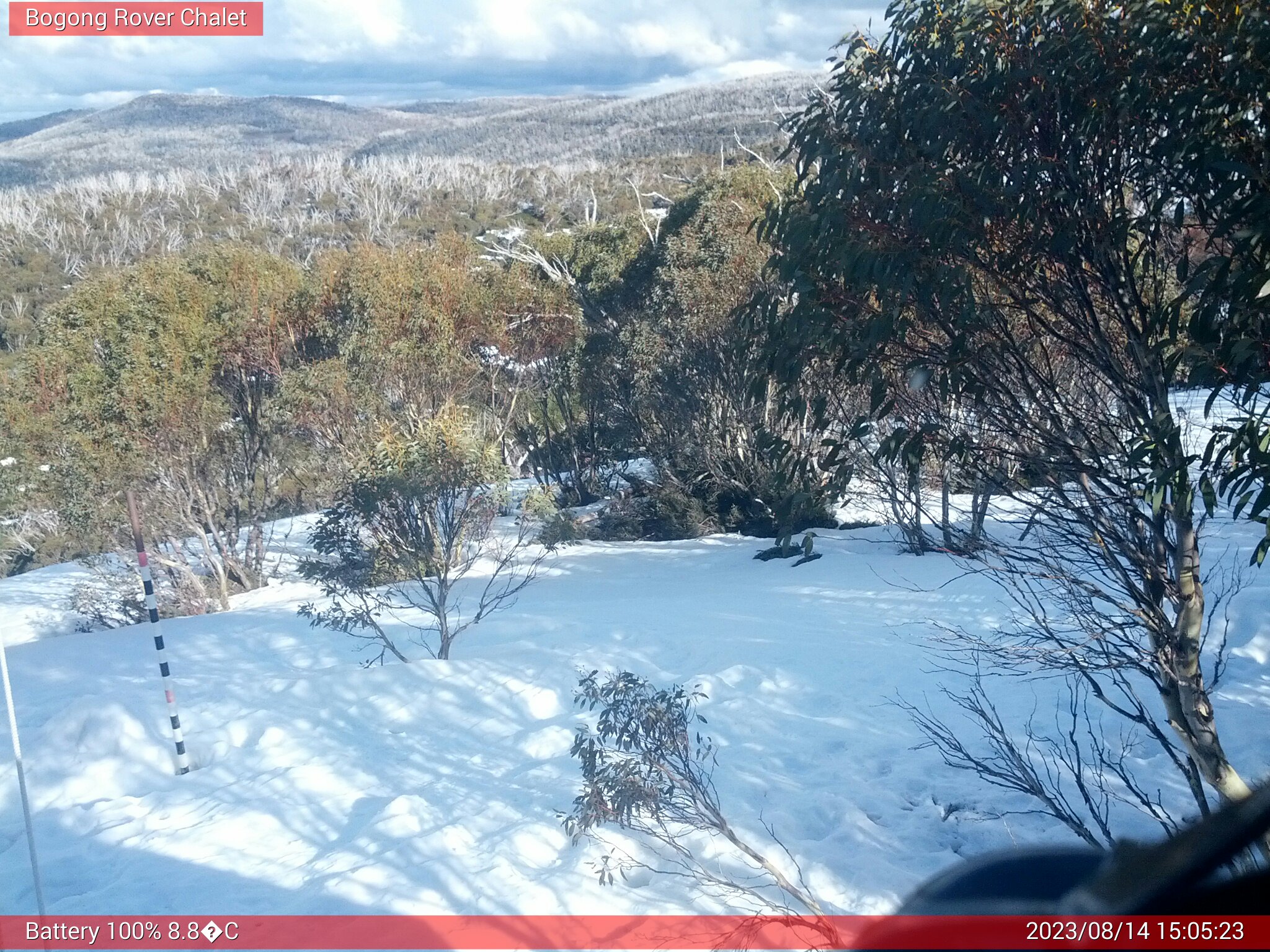 Bogong Web Cam 3:05pm Monday 14th of August 2023