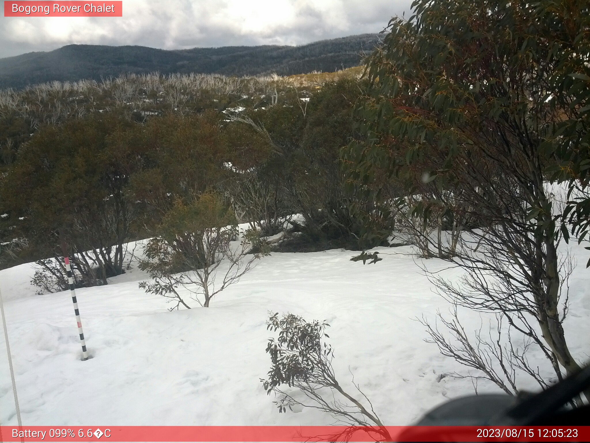 Bogong Web Cam 12:05pm Tuesday 15th of August 2023