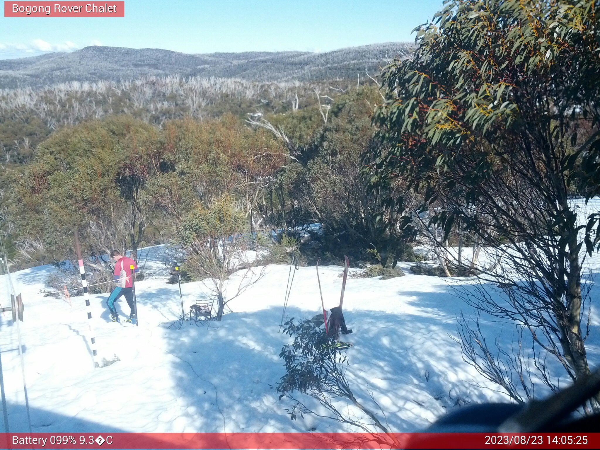 Bogong Web Cam 2:05pm Wednesday 23rd of August 2023