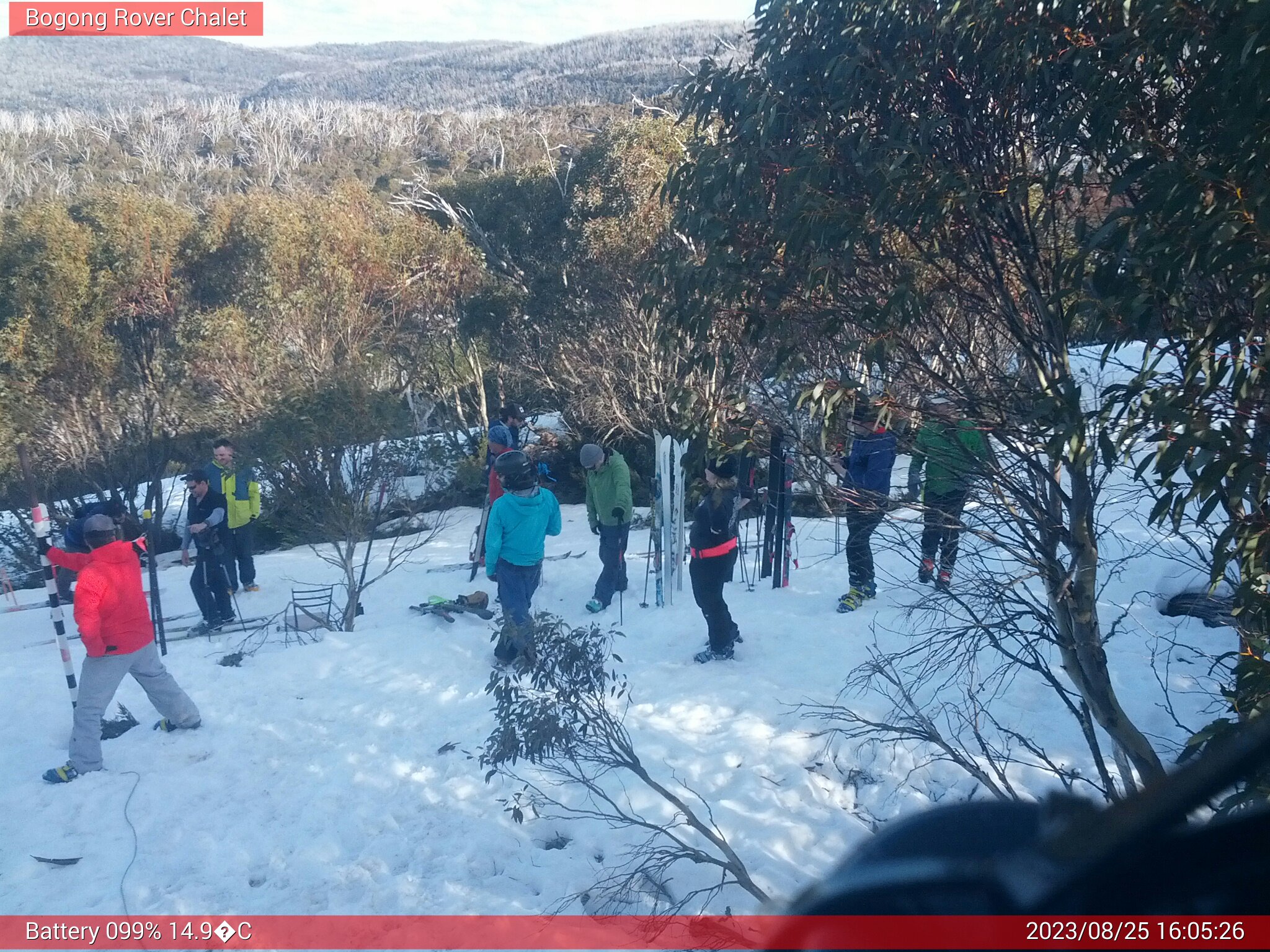 Bogong Web Cam 4:05pm Friday 25th of August 2023