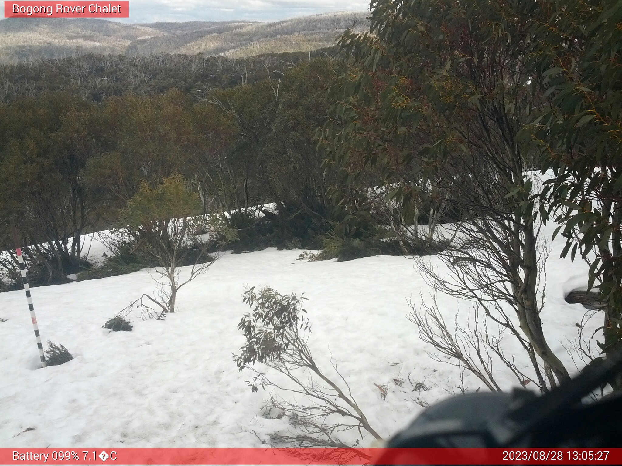 Bogong Web Cam 1:05pm Monday 28th of August 2023