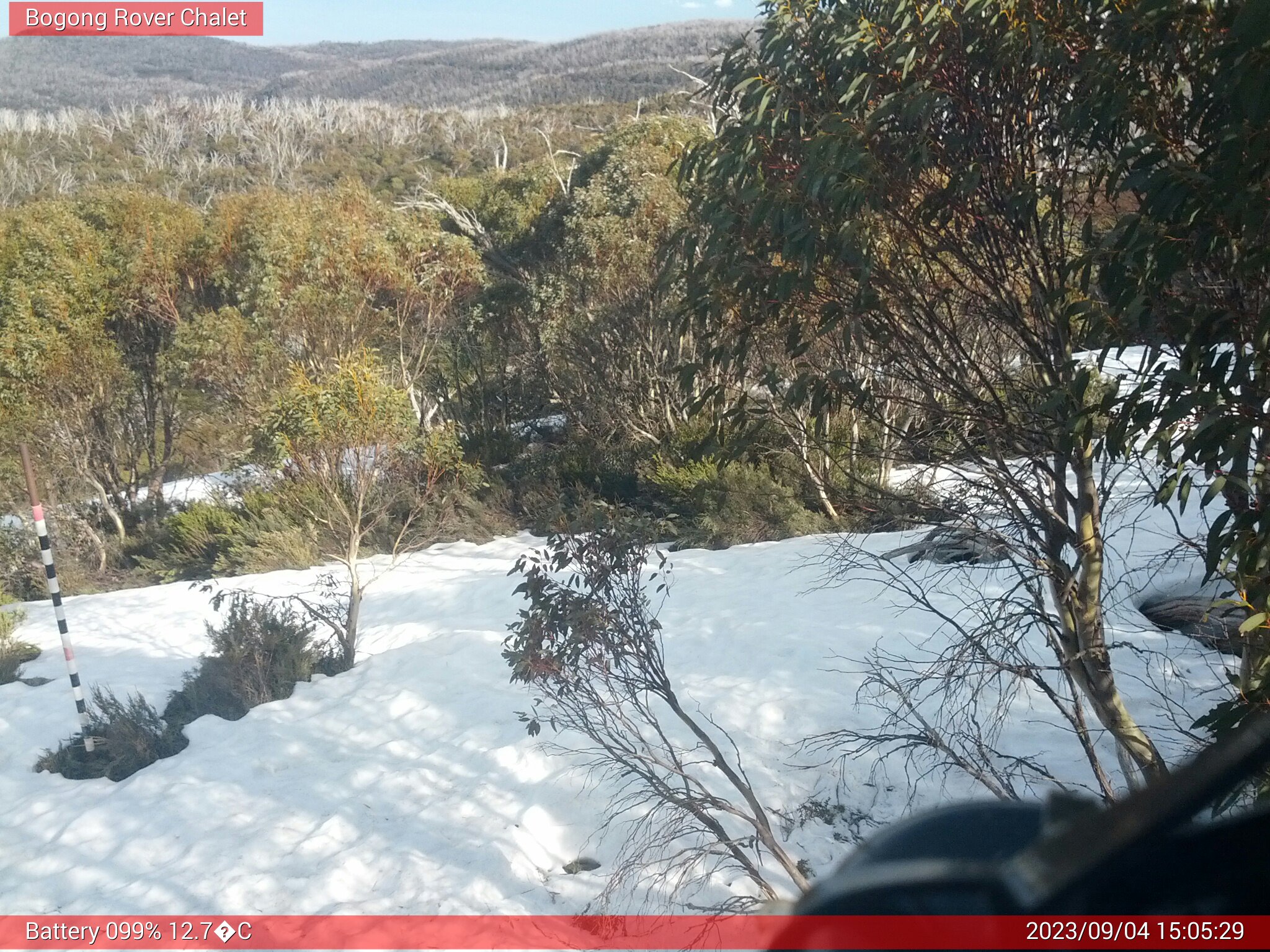 Bogong Web Cam 3:05pm Monday 4th of September 2023