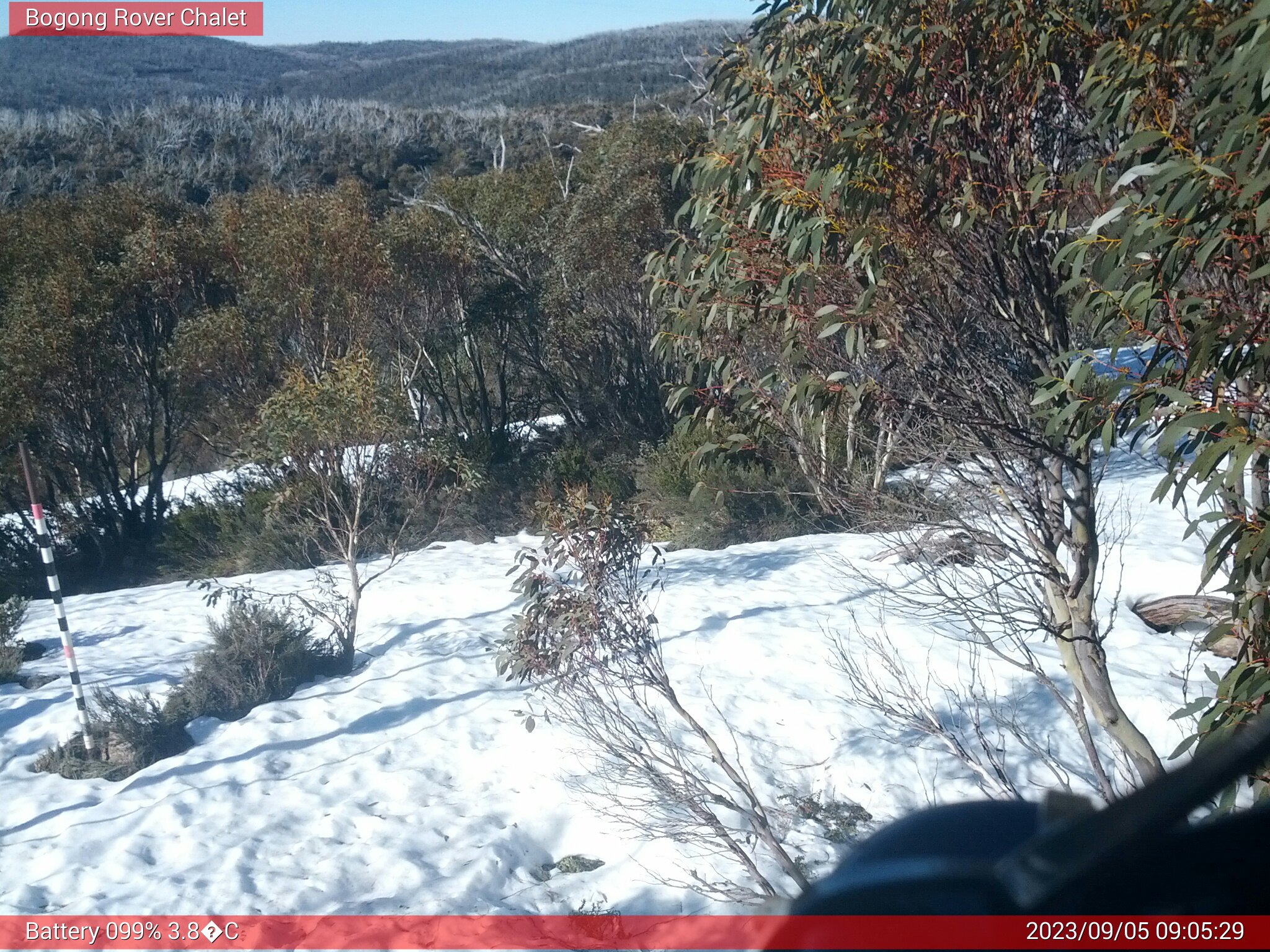 Bogong Web Cam 9:05am Tuesday 5th of September 2023