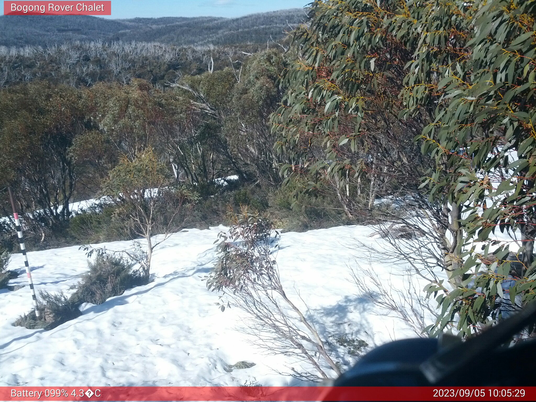 Bogong Web Cam 10:05am Tuesday 5th of September 2023