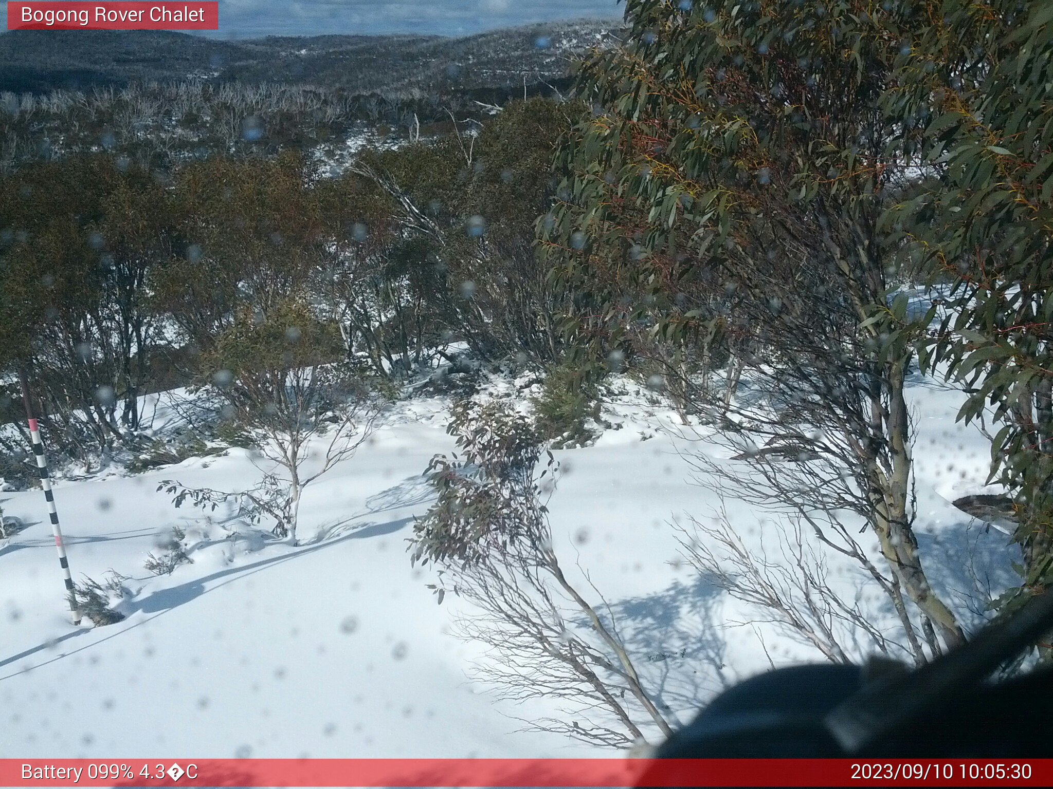 Bogong Web Cam 10:05am Sunday 10th of September 2023