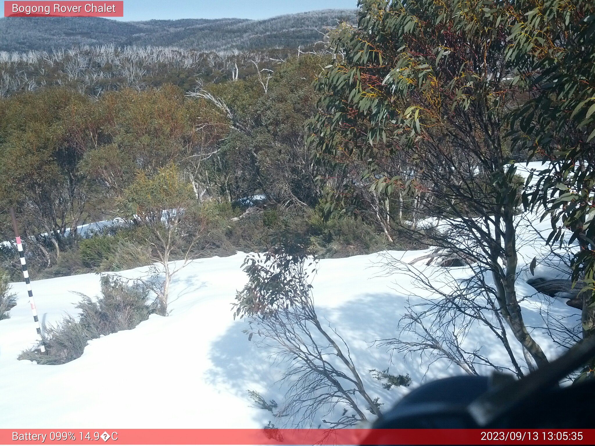 Bogong Web Cam 1:05pm Wednesday 13th of September 2023