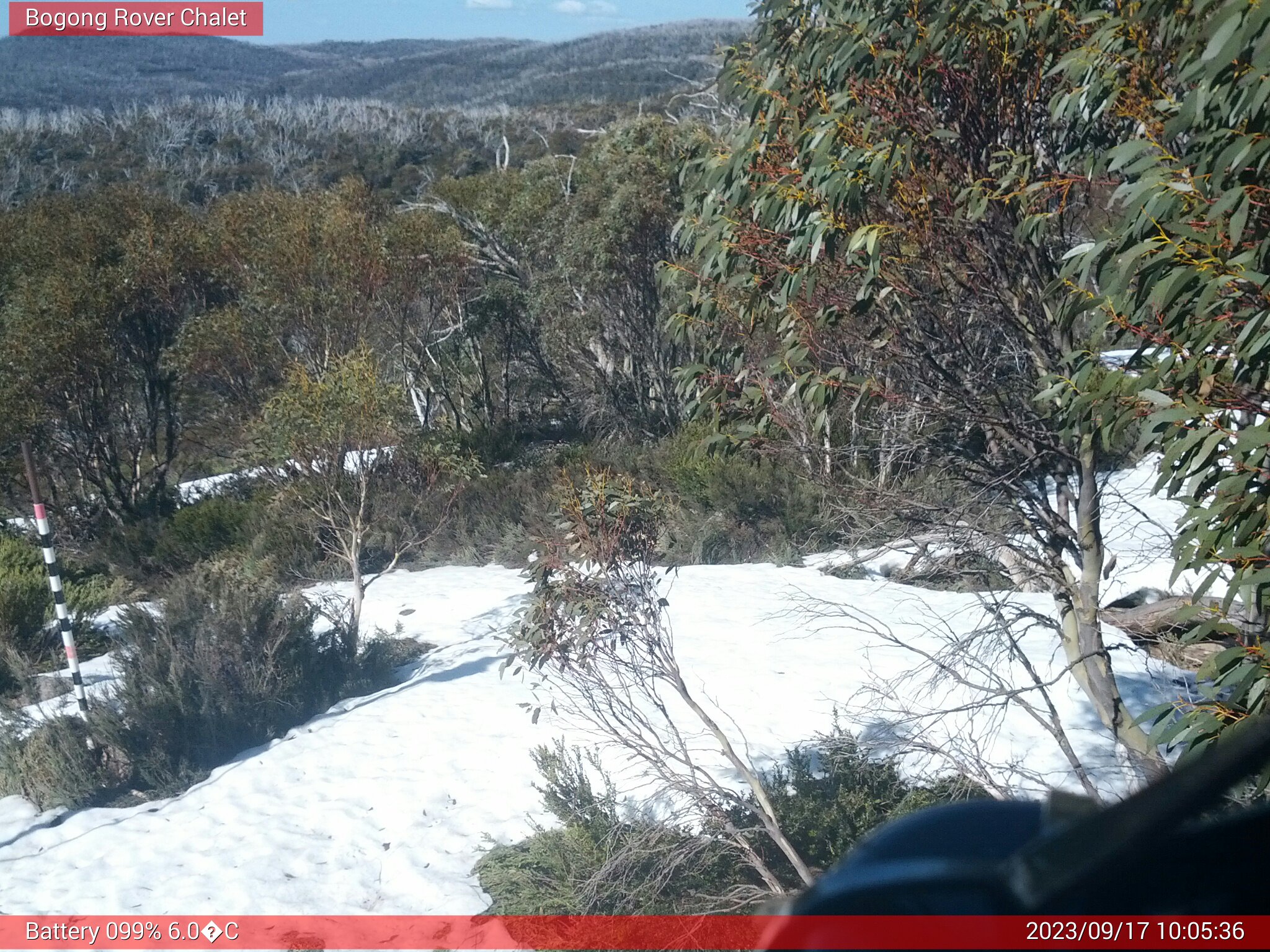 Bogong Web Cam 10:05am Sunday 17th of September 2023