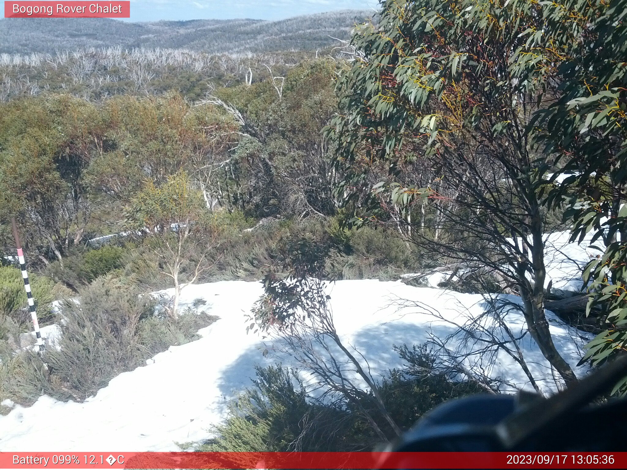 Bogong Web Cam 1:05pm Sunday 17th of September 2023