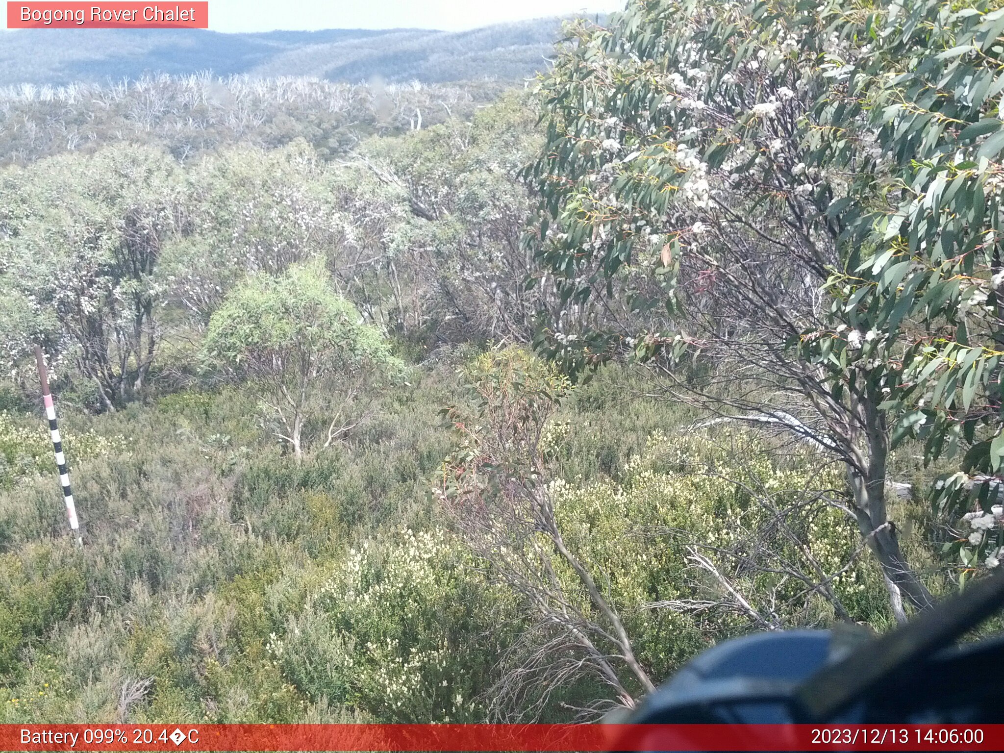 Bogong Web Cam 2:05pm Wednesday 13th of December 2023