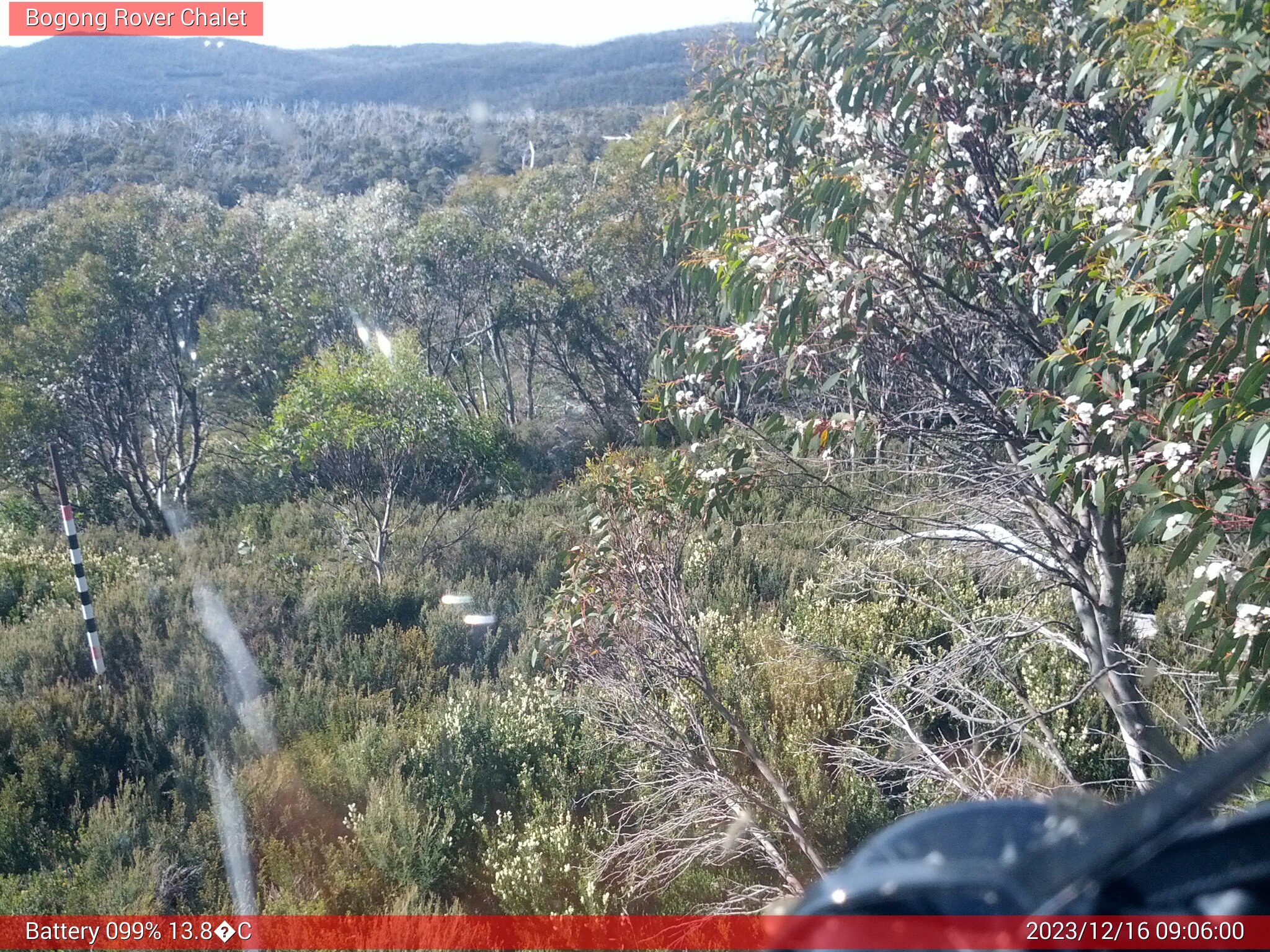 Bogong Web Cam 9:06am Saturday 16th of December 2023