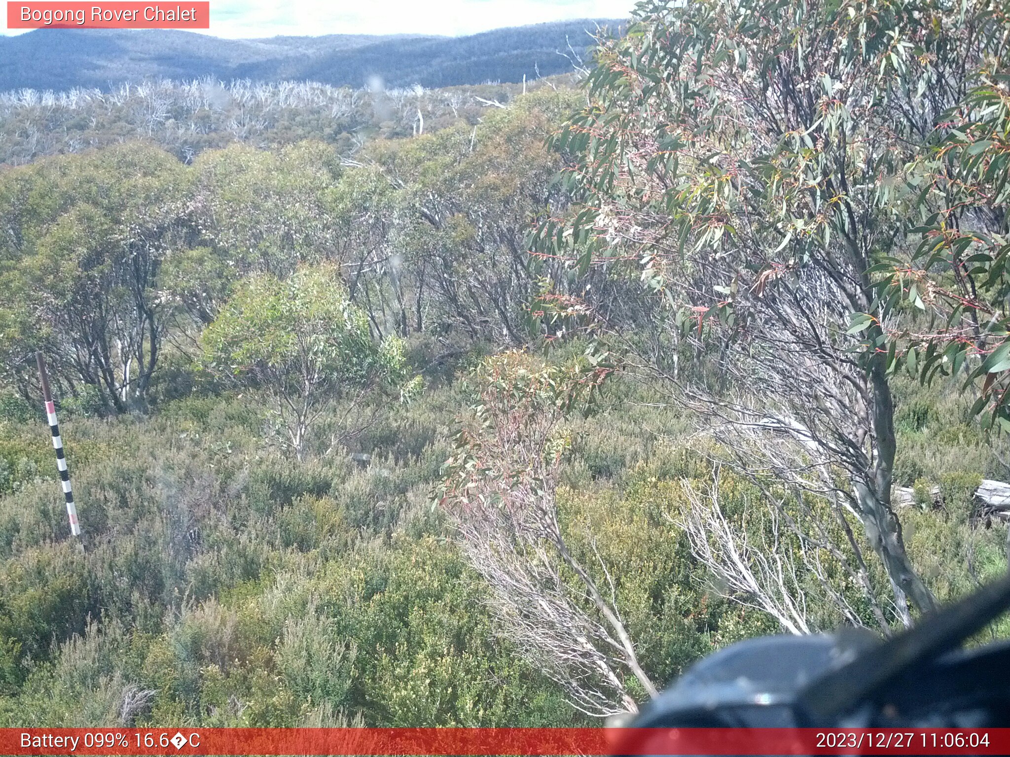 Bogong Web Cam 11:06am Wednesday 27th of December 2023