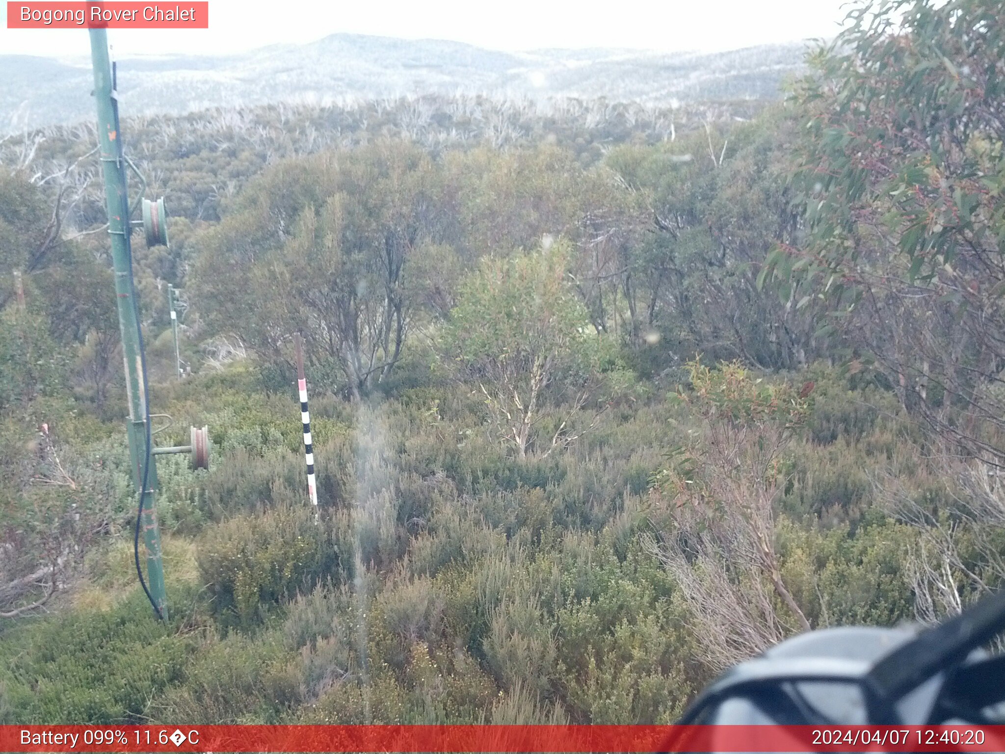 Bogong Web Cam 12:40pm Sunday 7th of April 2024