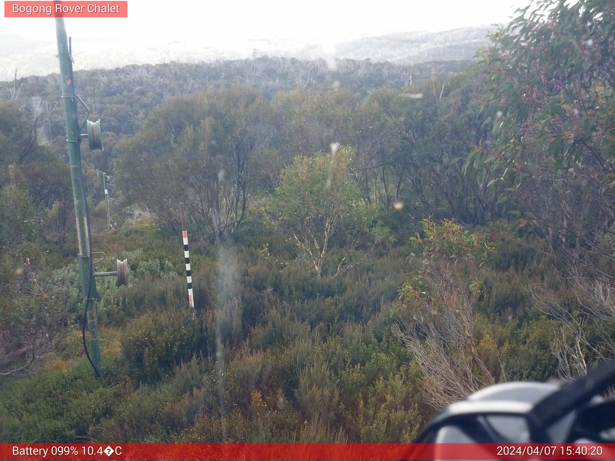 Bogong Web Cam 3:40pm Sunday 7th of April 2024