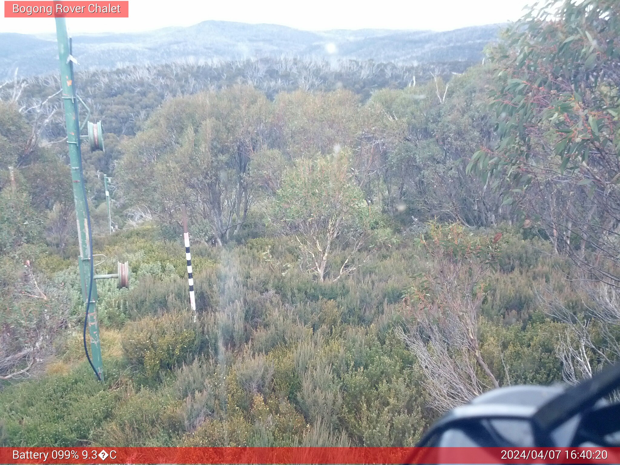 Bogong Web Cam 4:40pm Sunday 7th of April 2024