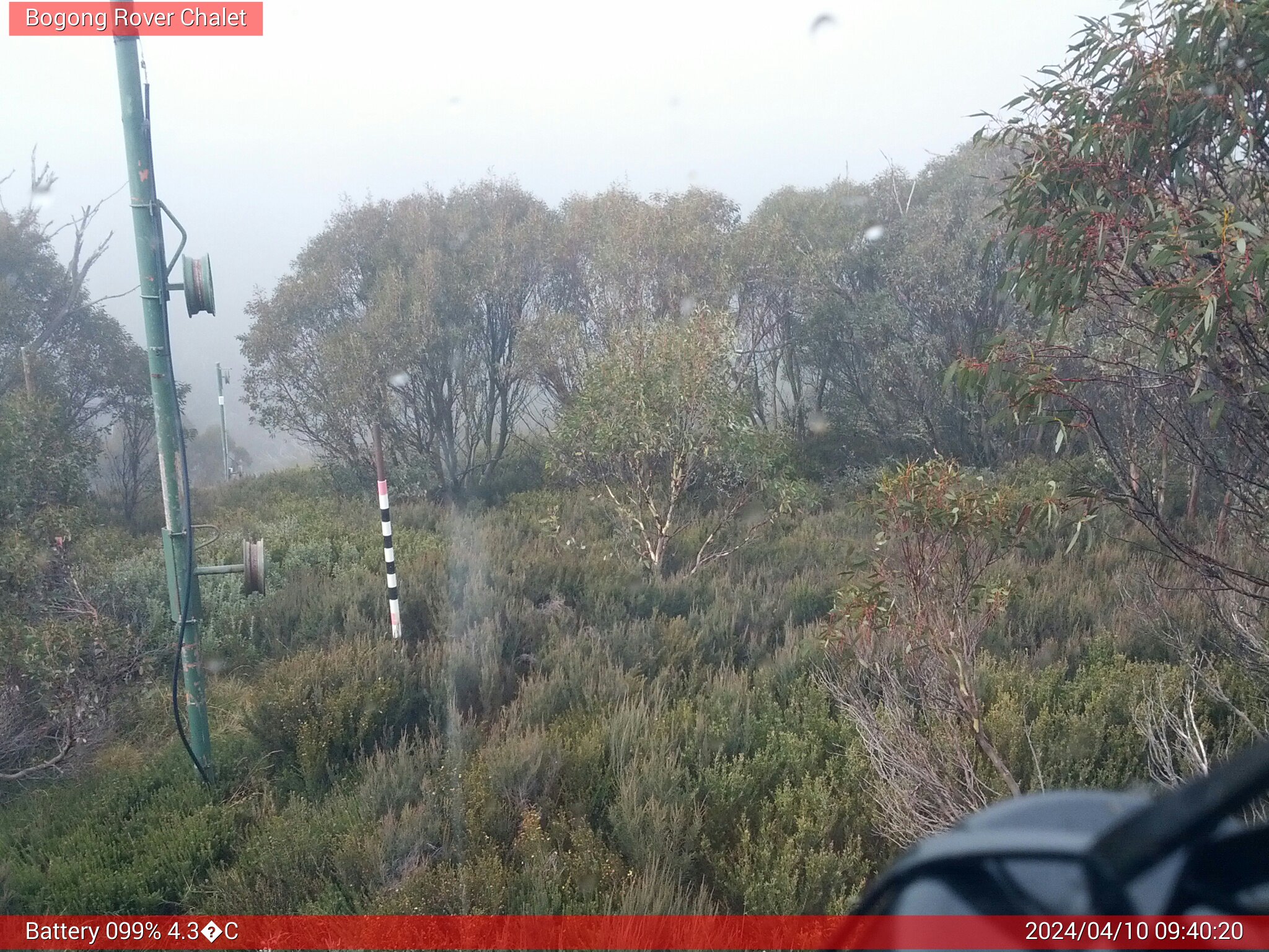 Bogong Web Cam 9:40am Wednesday 10th of April 2024