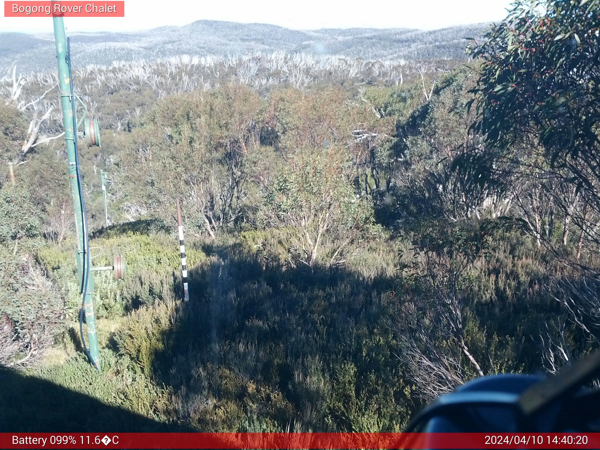 Bogong Web Cam 2:40pm Wednesday 10th of April 2024