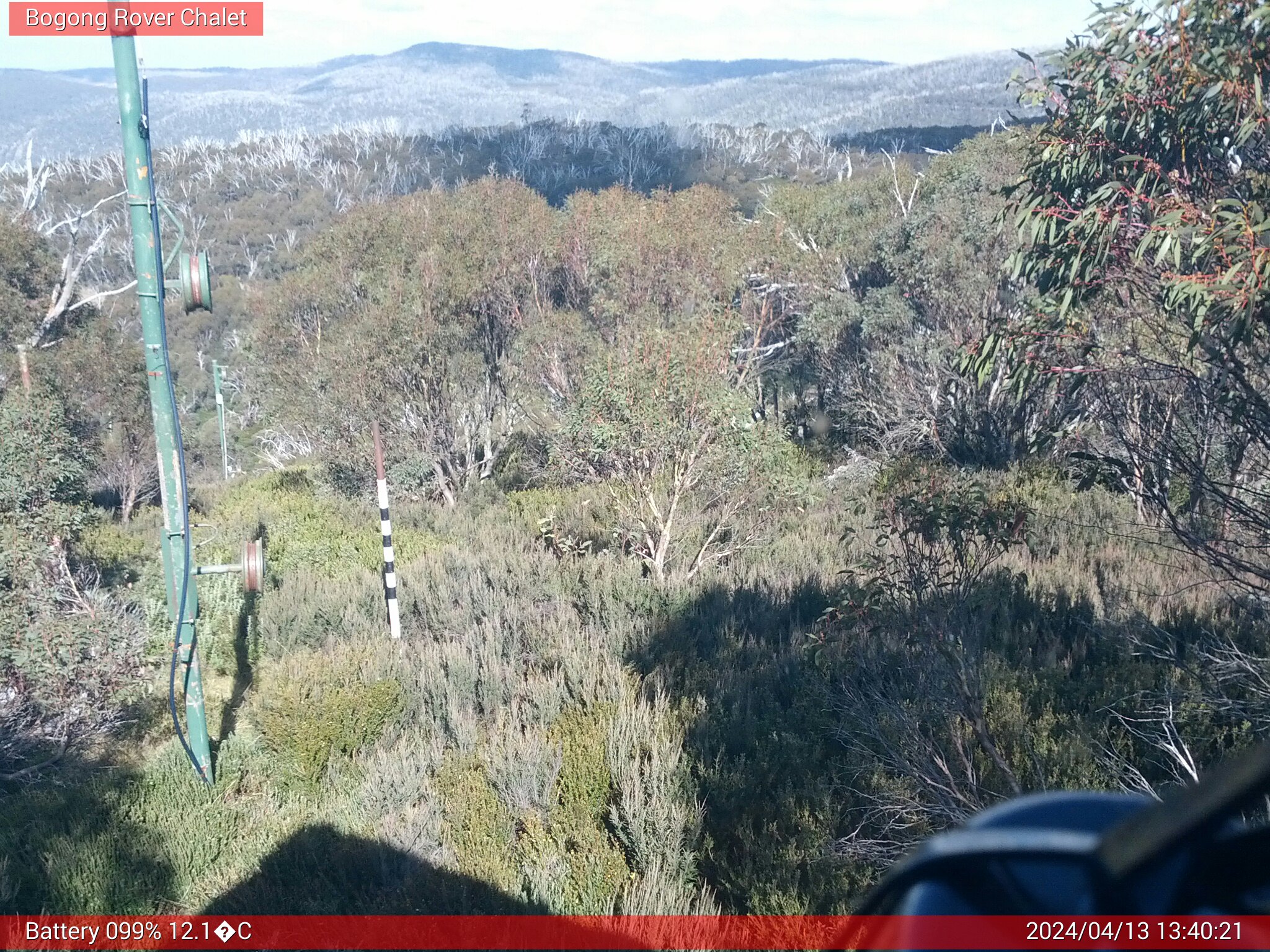 Bogong Web Cam 1:40pm Saturday 13th of April 2024