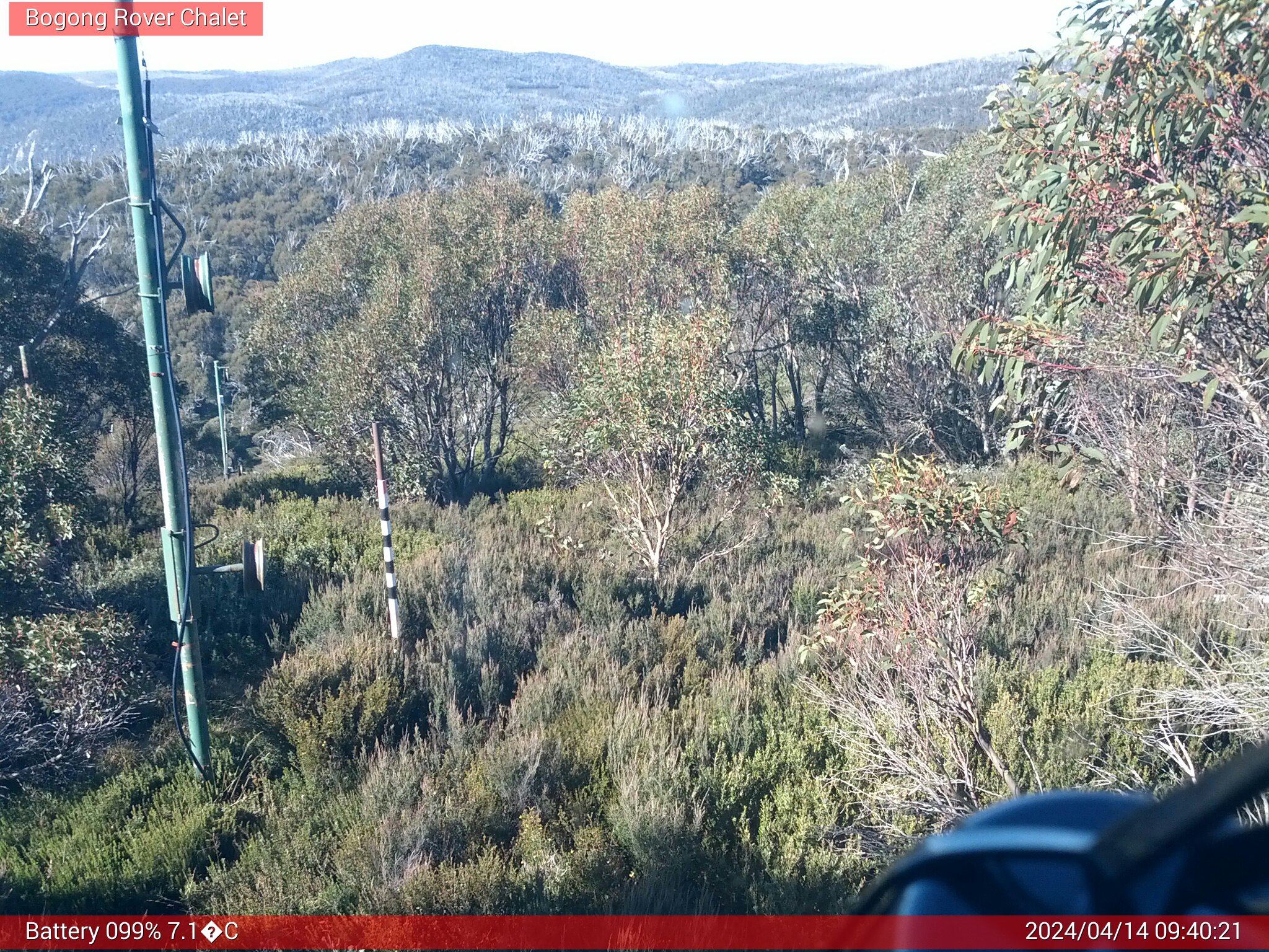 Bogong Web Cam 9:40am Sunday 14th of April 2024