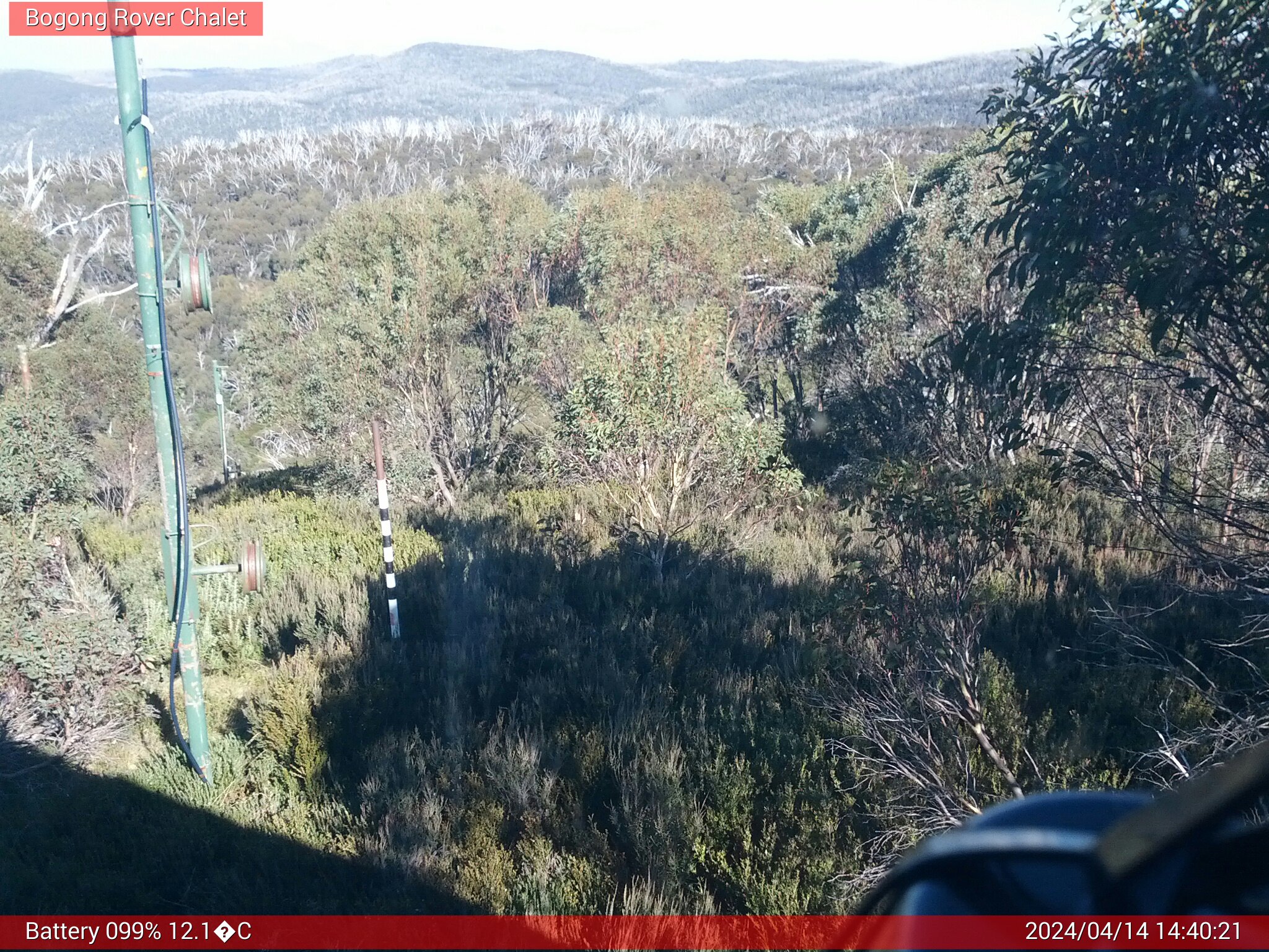 Bogong Web Cam 2:40pm Sunday 14th of April 2024