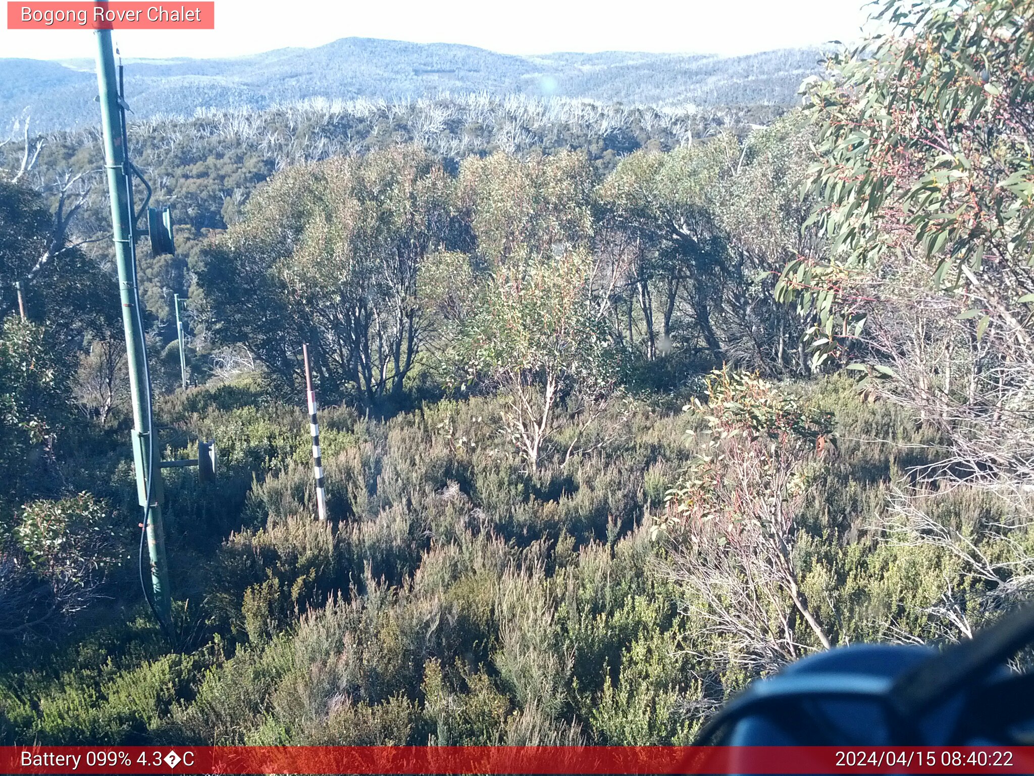 Bogong Web Cam 8:40am Monday 15th of April 2024