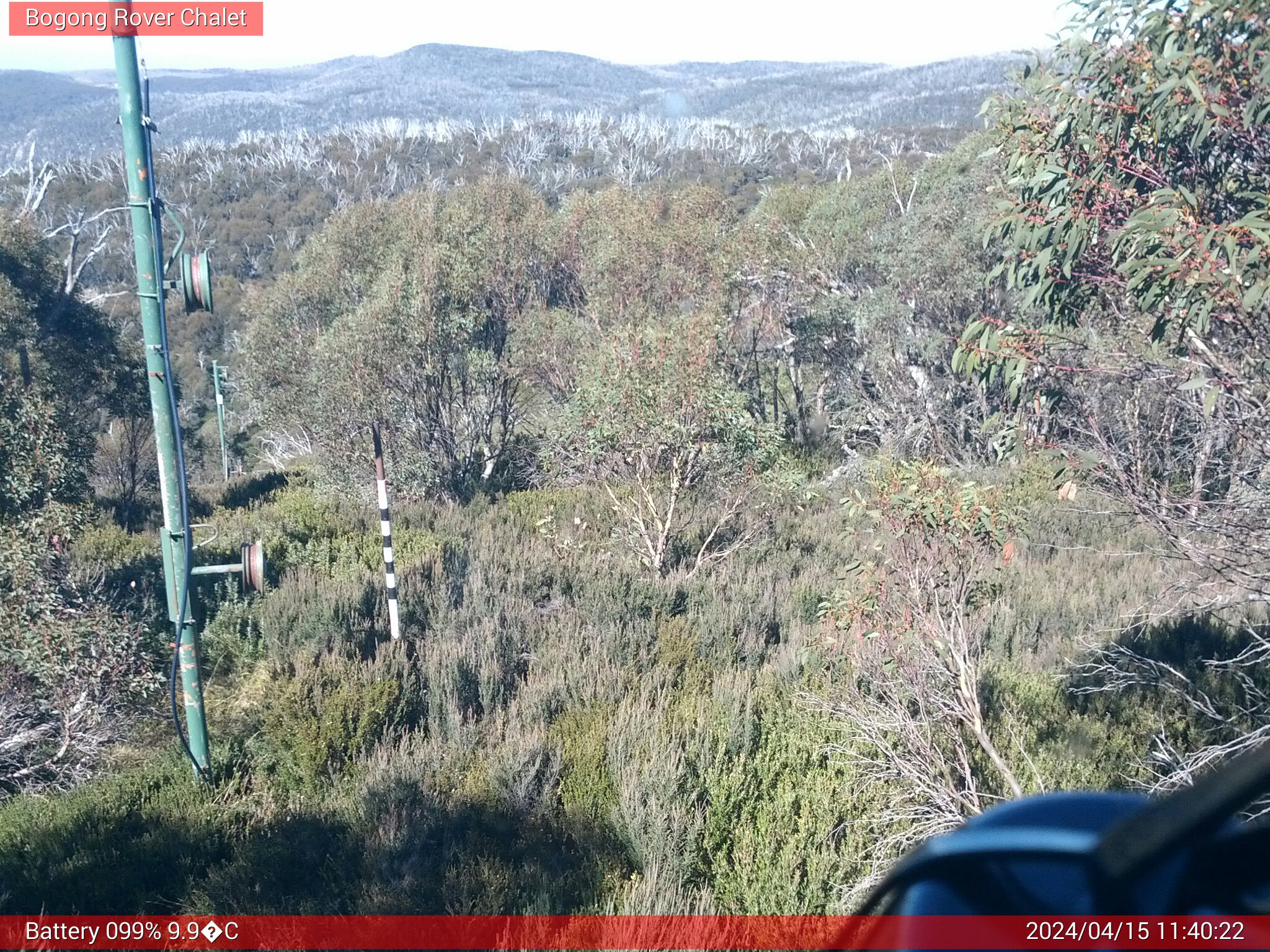 Bogong Web Cam 11:40am Monday 15th of April 2024