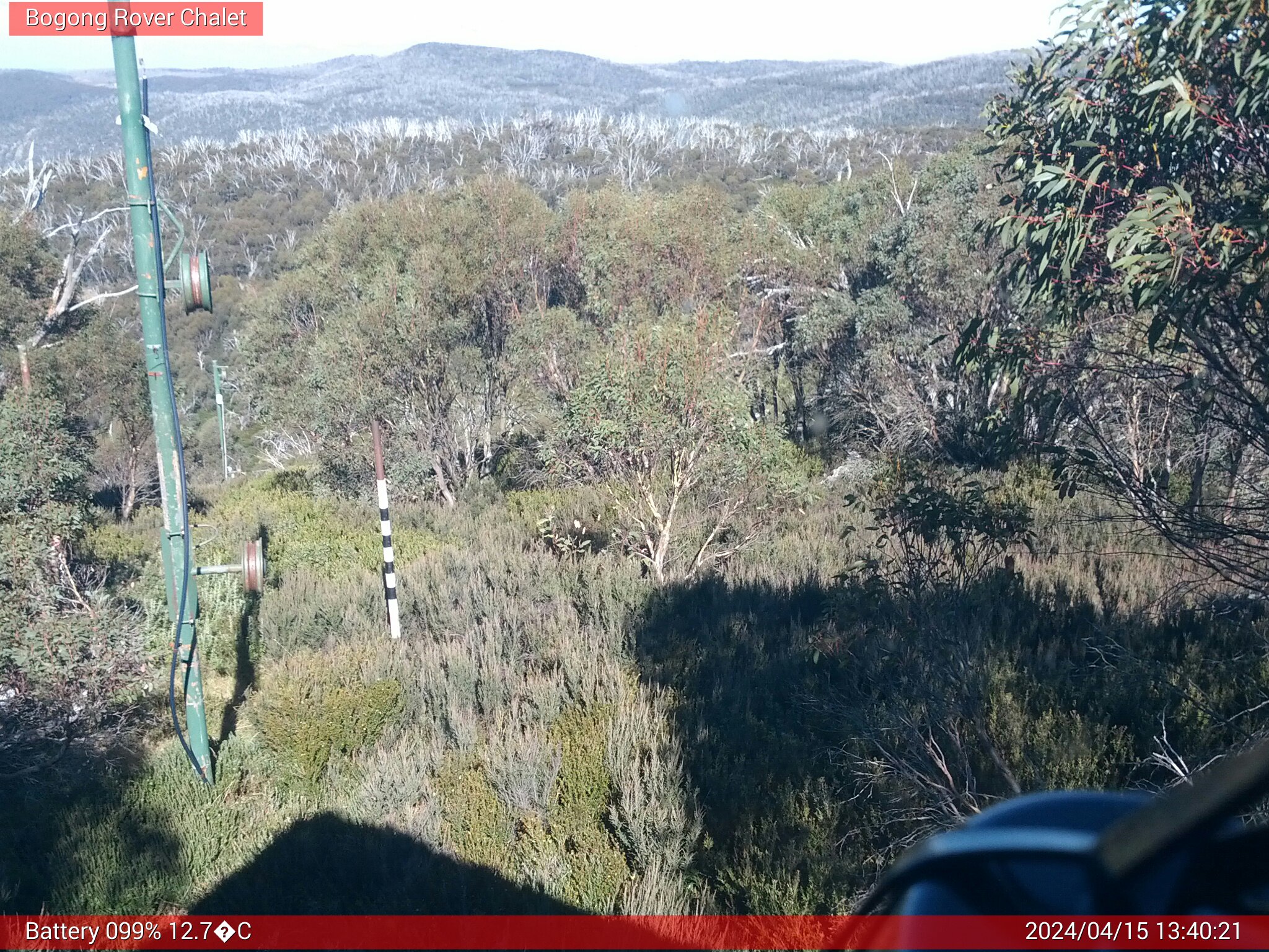 Bogong Web Cam 1:40pm Monday 15th of April 2024