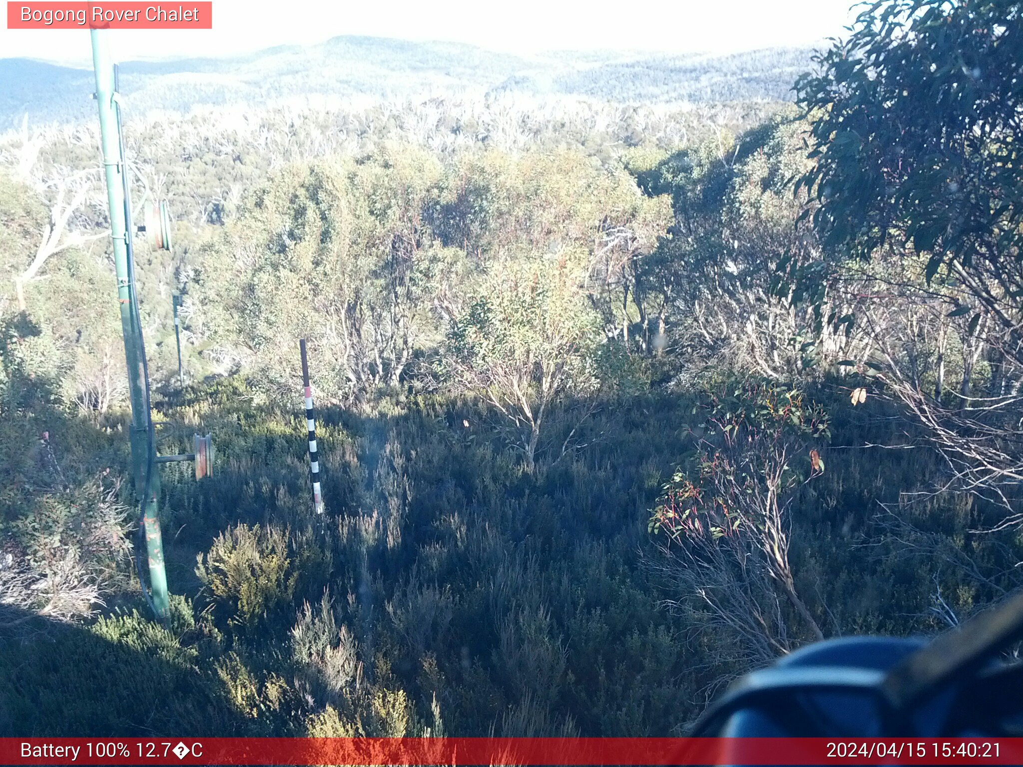 Bogong Web Cam 3:40pm Monday 15th of April 2024