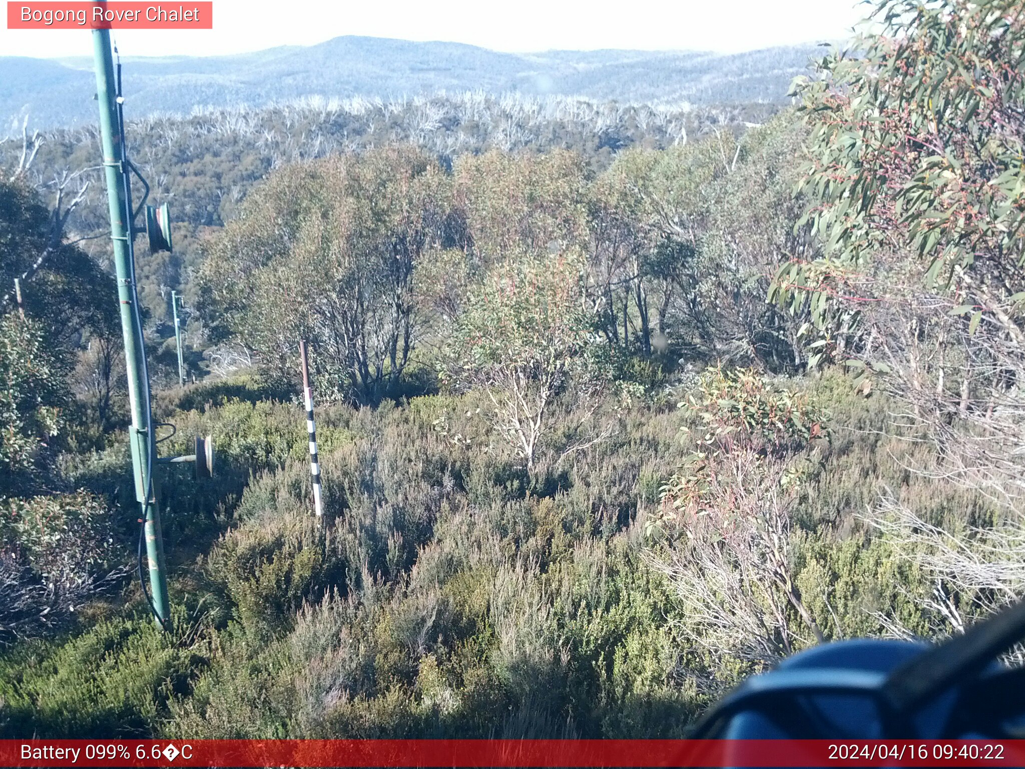 Bogong Web Cam 9:40am Tuesday 16th of April 2024