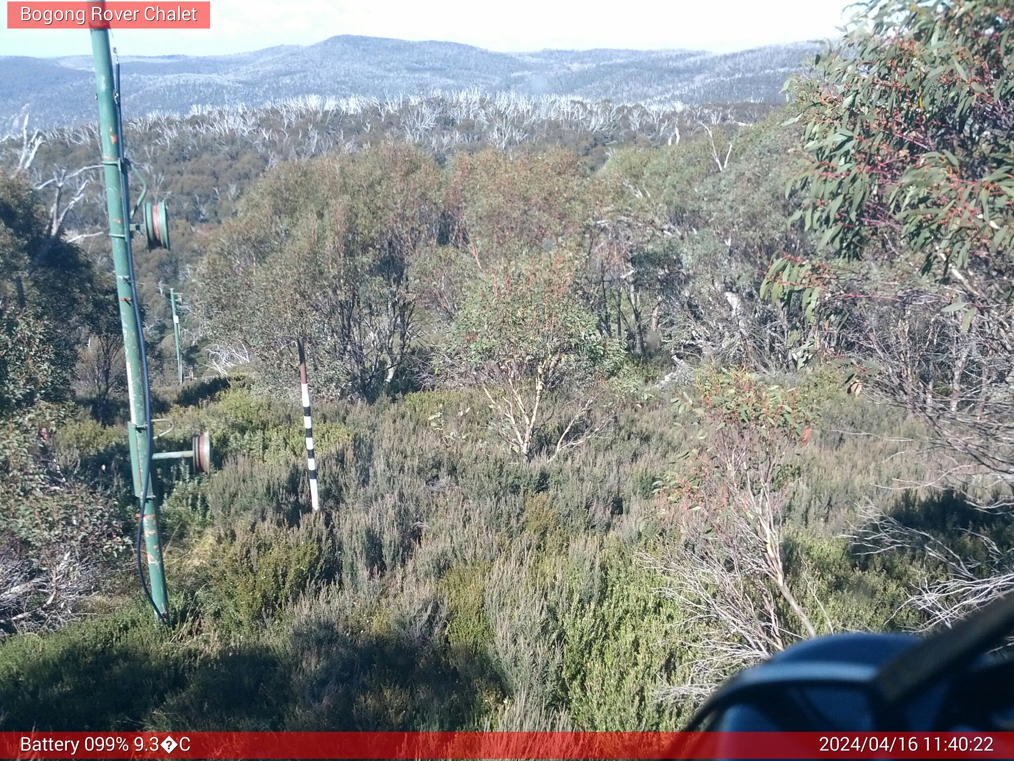 Bogong Web Cam 11:40am Tuesday 16th of April 2024