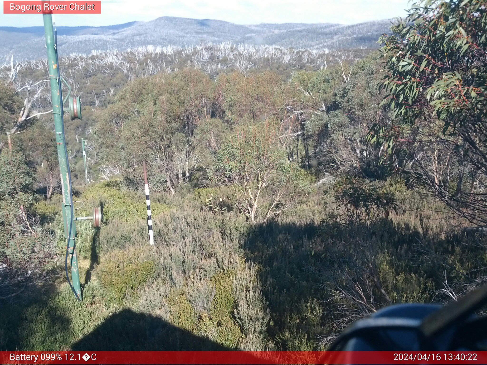 Bogong Web Cam 1:40pm Tuesday 16th of April 2024