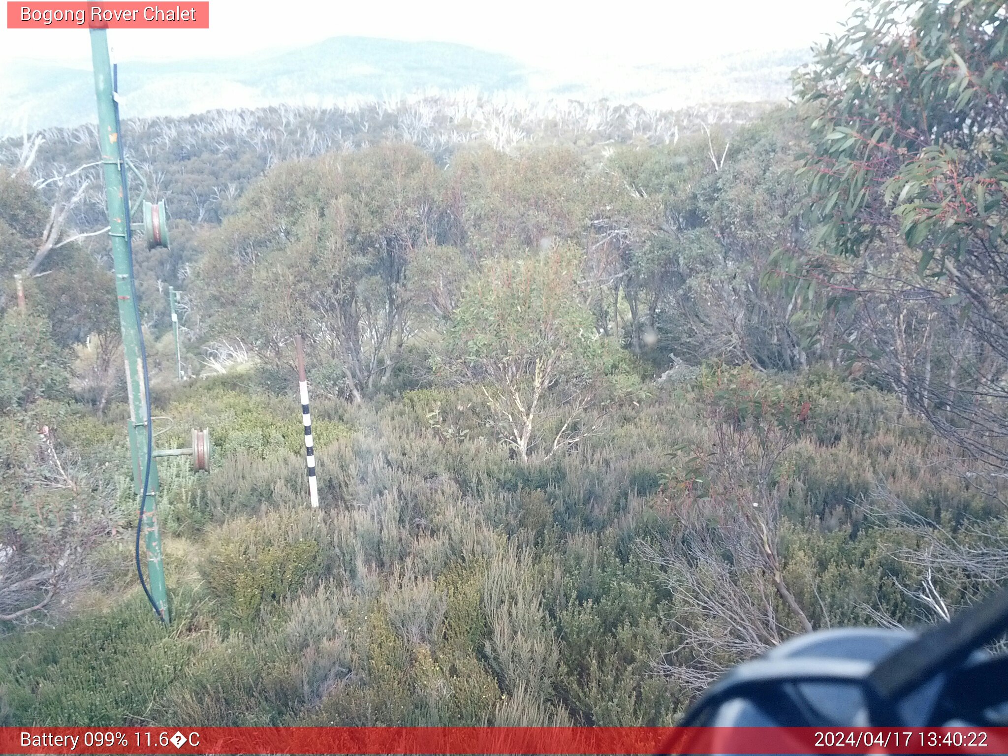 Bogong Web Cam 1:40pm Wednesday 17th of April 2024