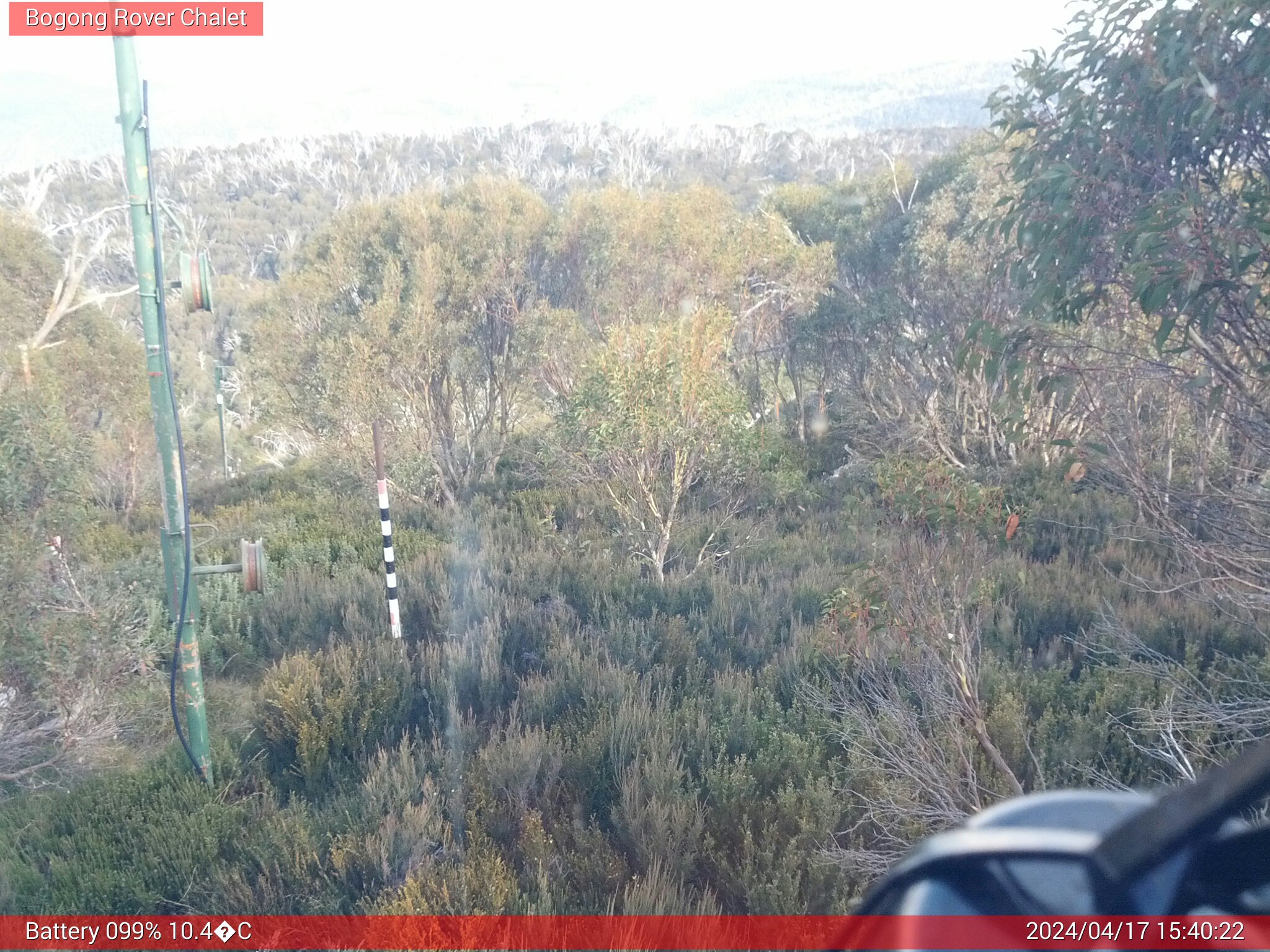 Bogong Web Cam 3:40pm Wednesday 17th of April 2024