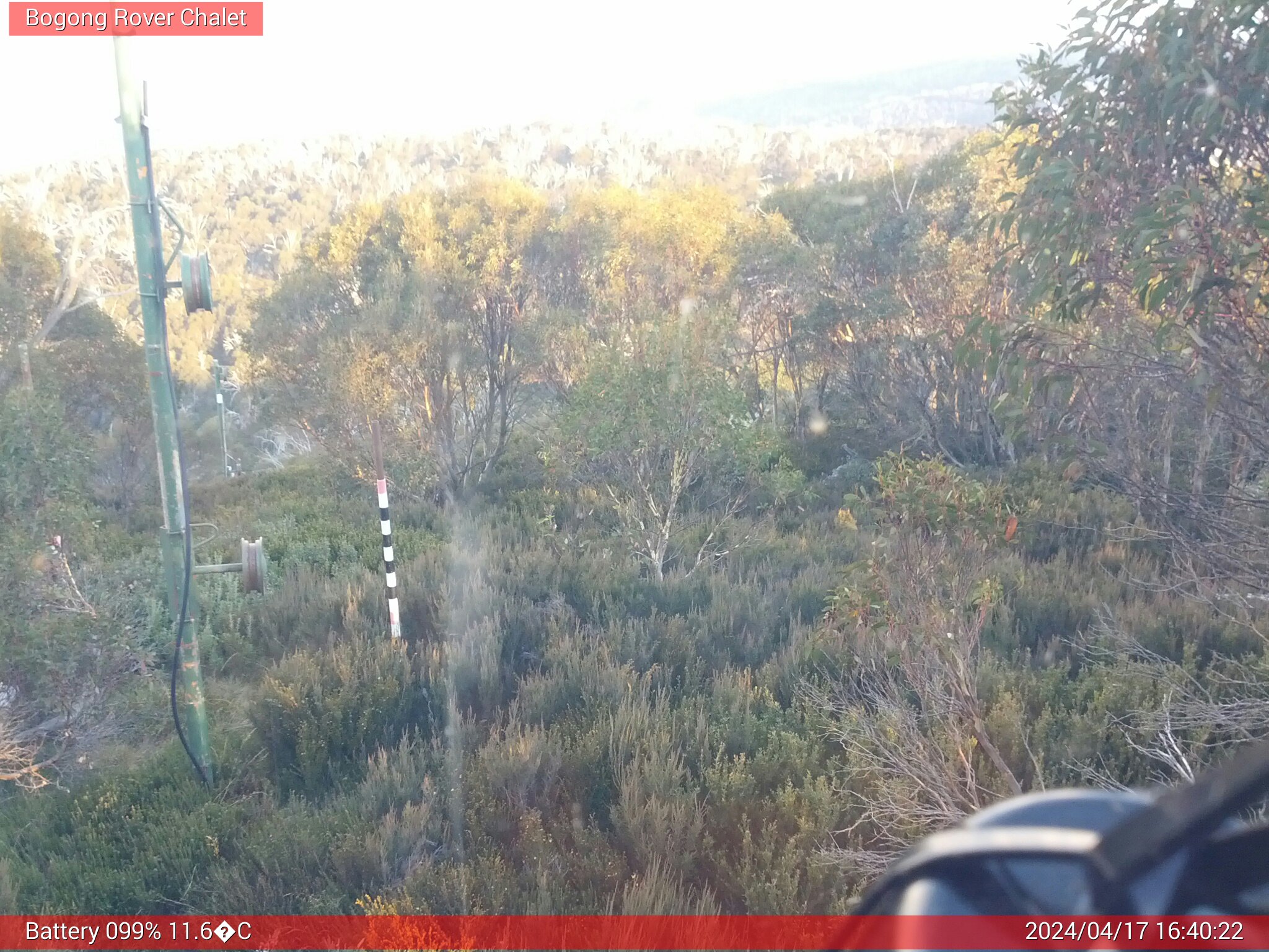 Bogong Web Cam 4:40pm Wednesday 17th of April 2024