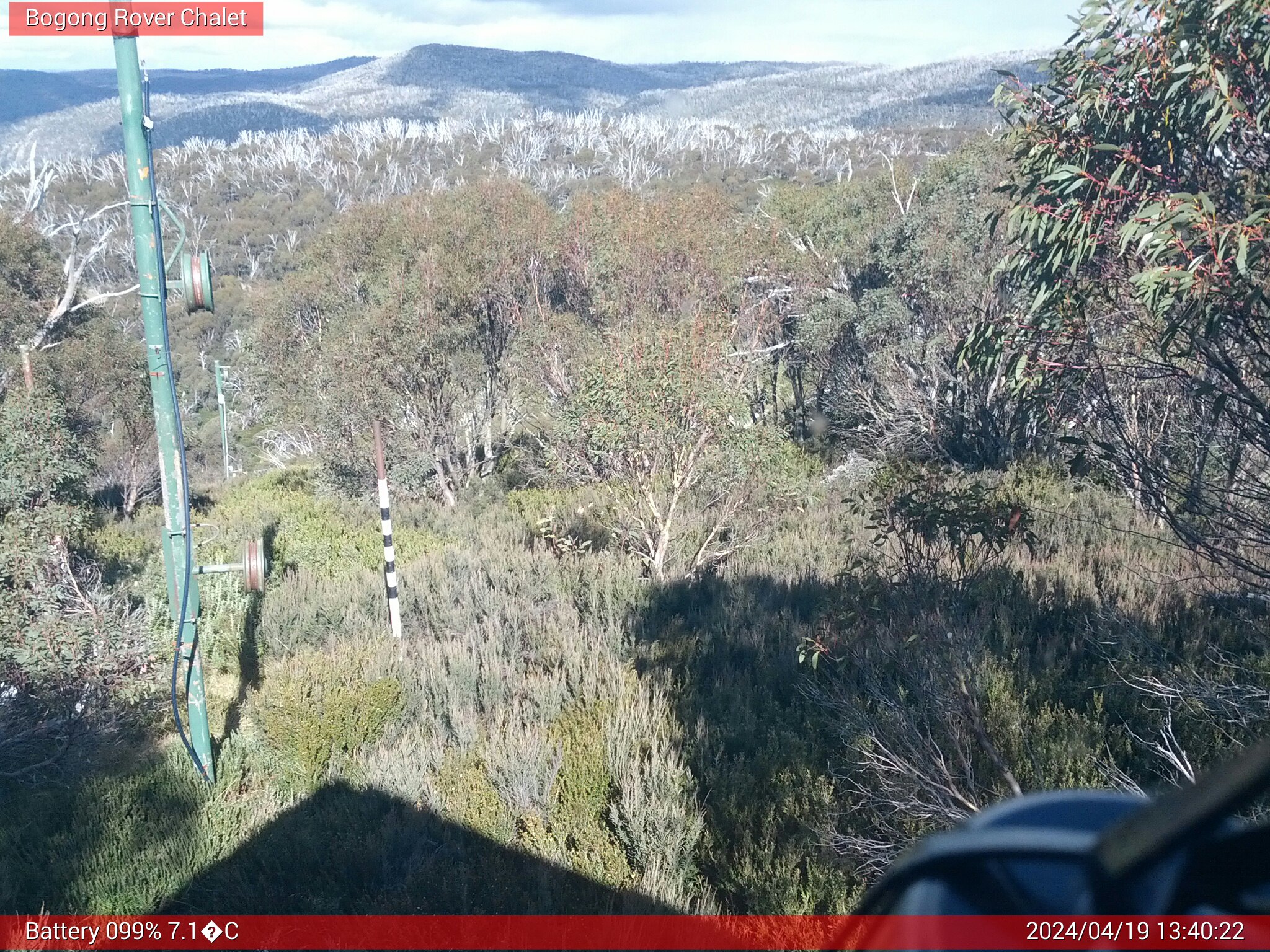 Bogong Web Cam 1:40pm Friday 19th of April 2024