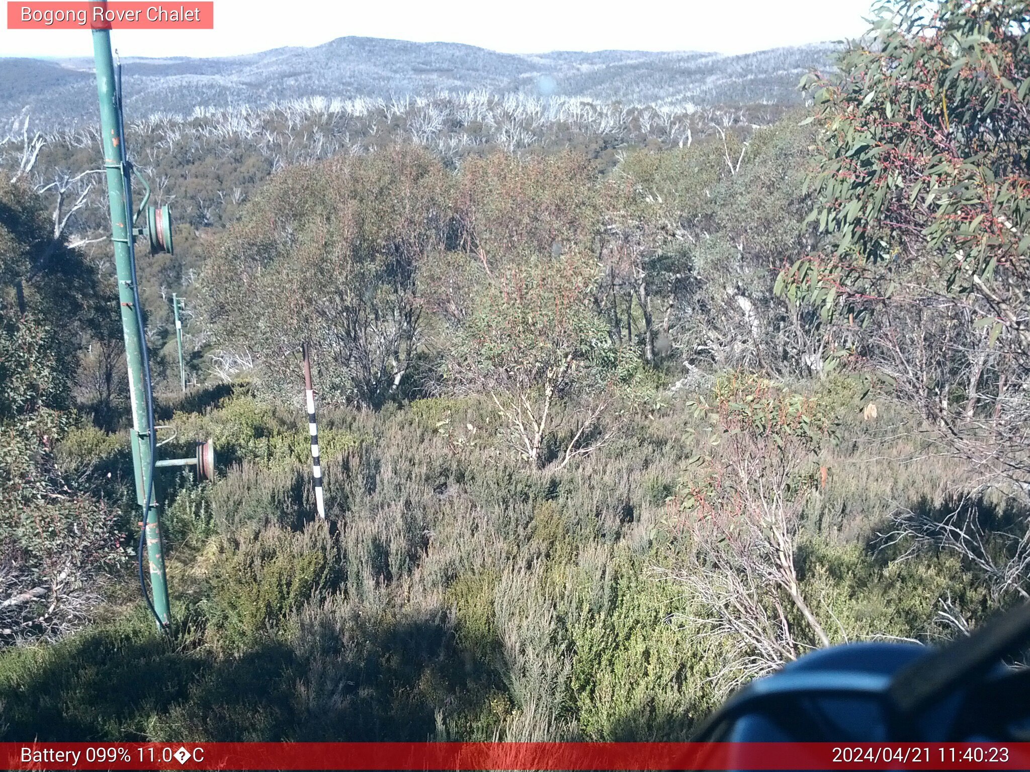 Bogong Web Cam 11:40am Sunday 21st of April 2024