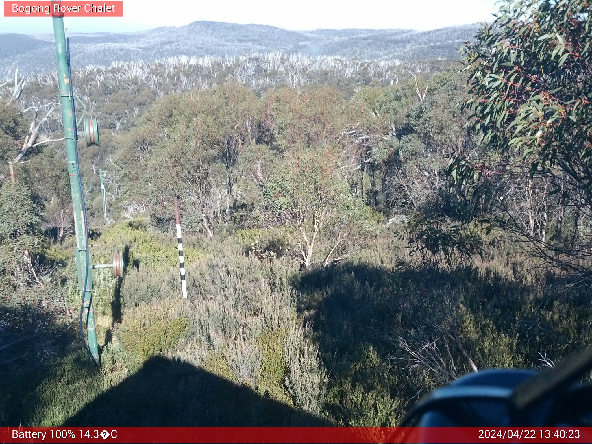 Bogong Web Cam 1:40pm Monday 22nd of April 2024