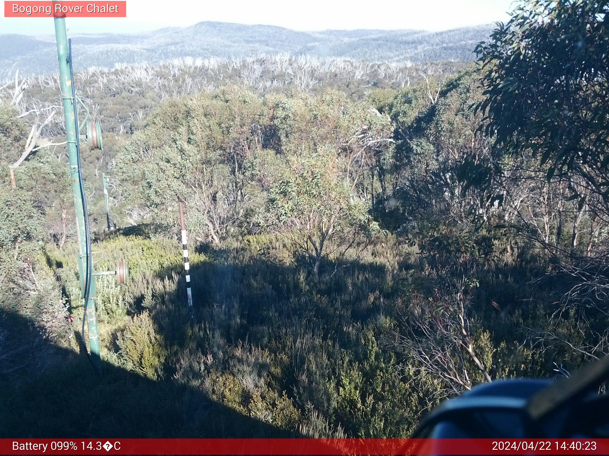 Bogong Web Cam 2:40pm Monday 22nd of April 2024