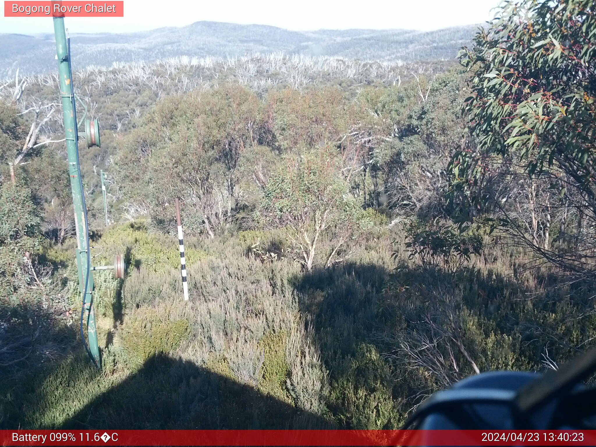 Bogong Web Cam 1:40pm Tuesday 23rd of April 2024