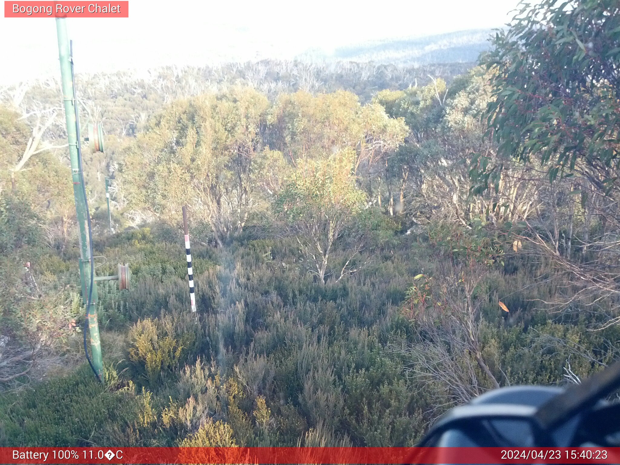 Bogong Web Cam 3:40pm Tuesday 23rd of April 2024