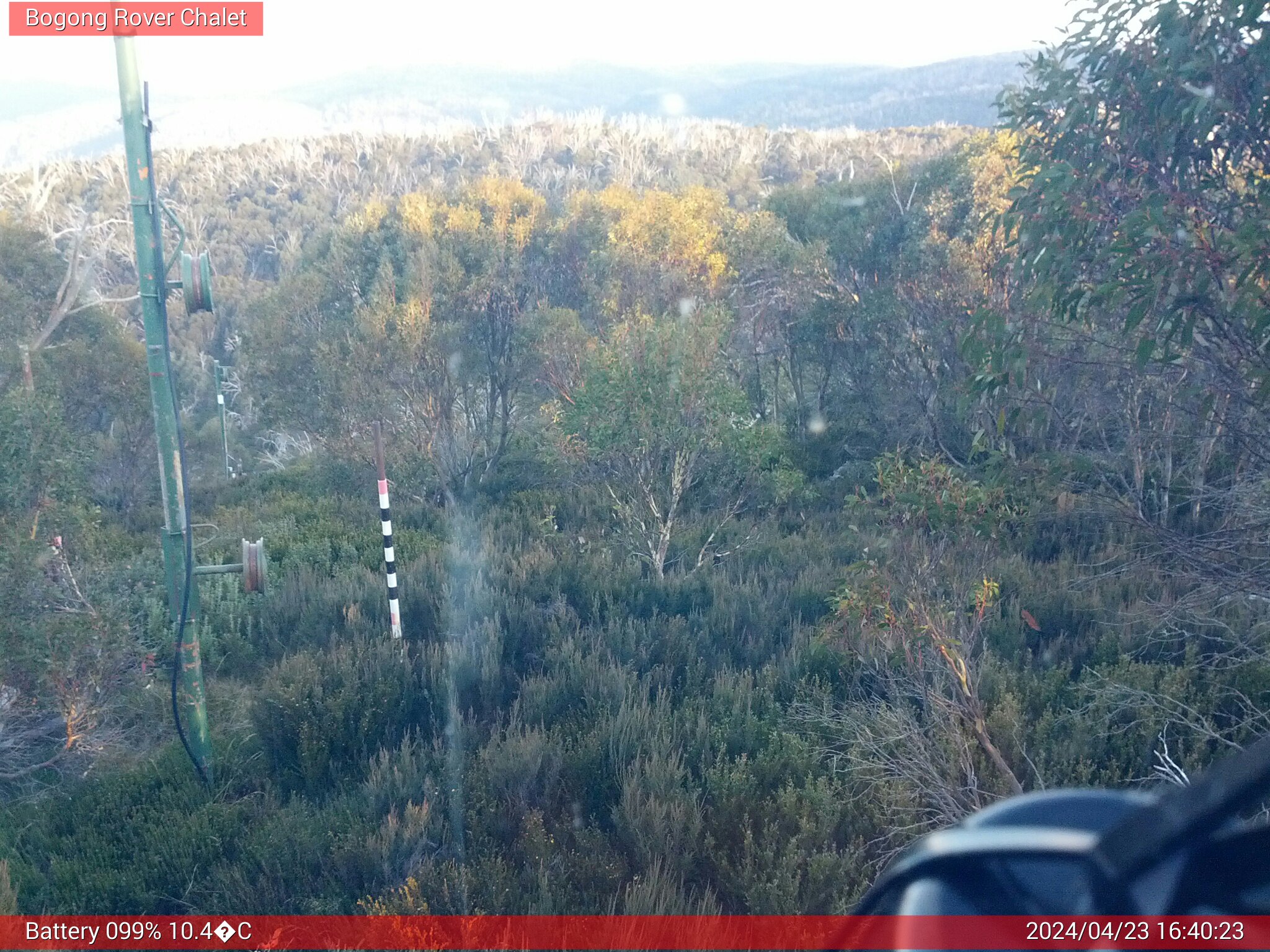 Bogong Web Cam 4:40pm Tuesday 23rd of April 2024