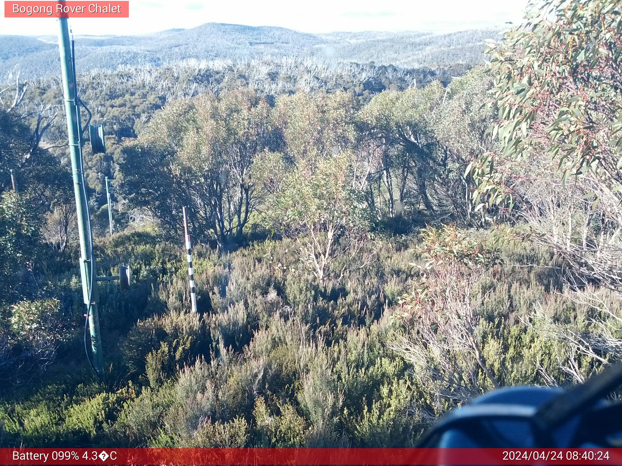 Bogong Web Cam 8:40am Wednesday 24th of April 2024