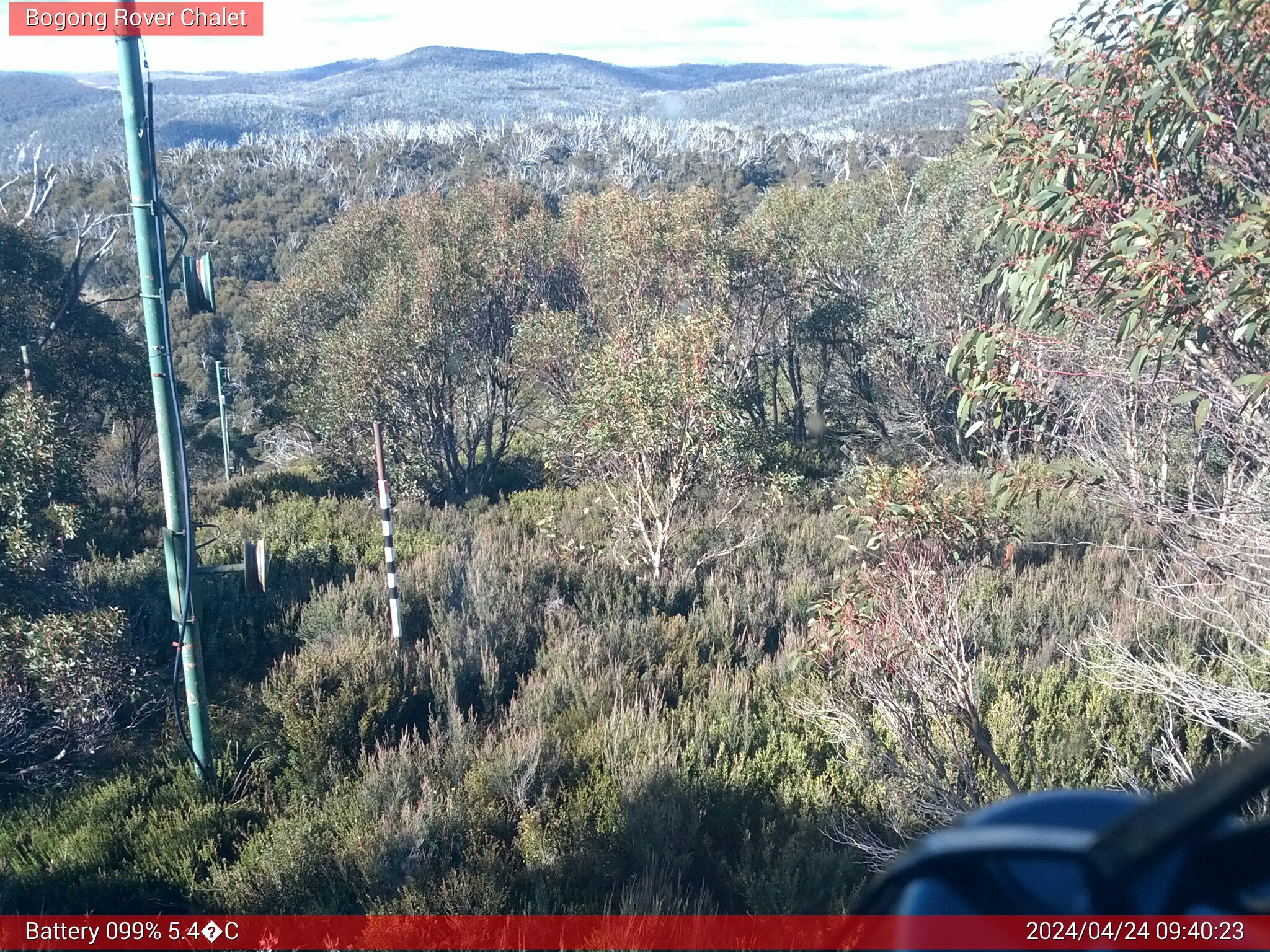 Bogong Web Cam 9:40am Wednesday 24th of April 2024